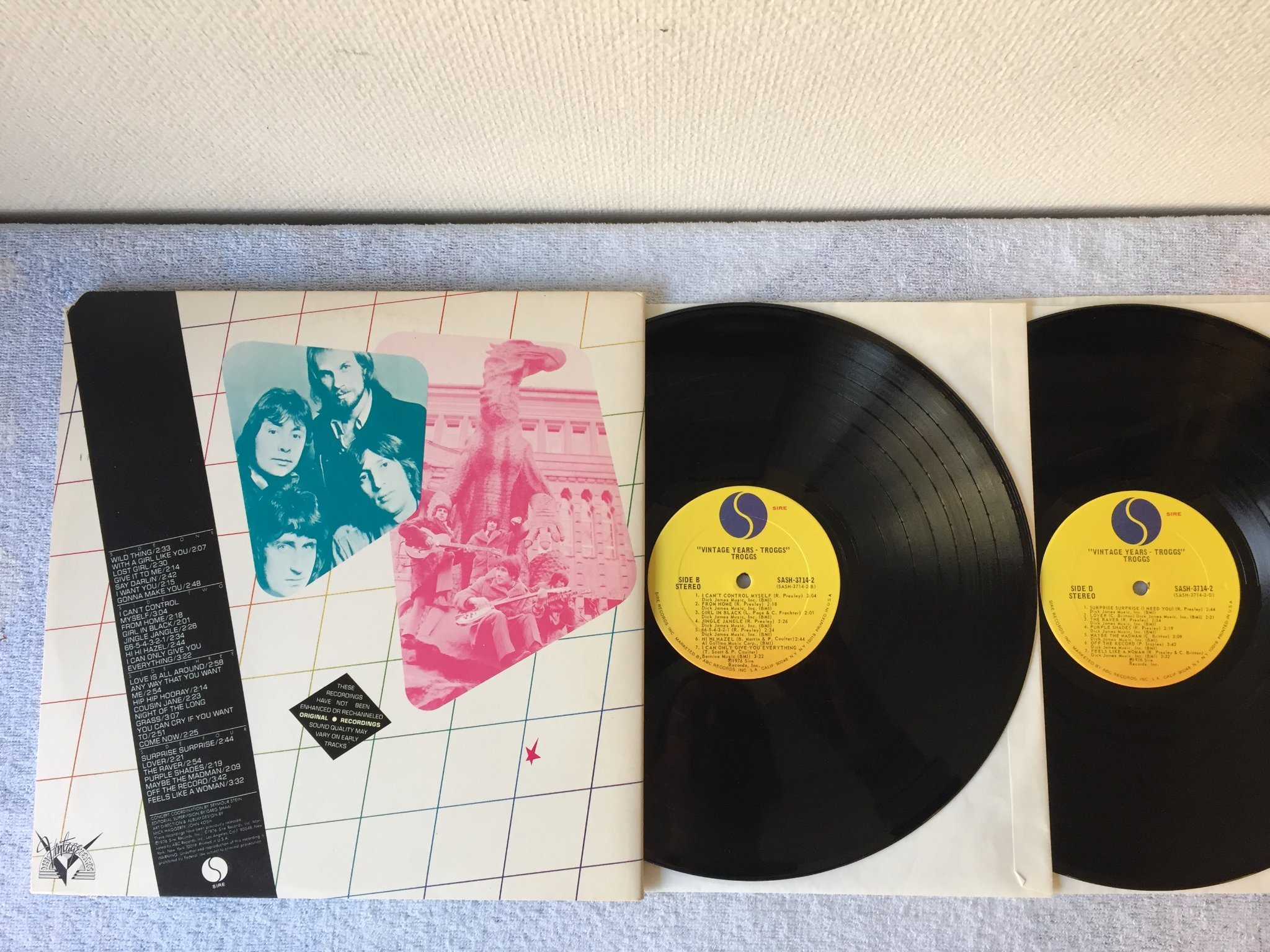 Omslagsbild för skivan TROGGS vintage years 2xLP -76 US SIRE SASH 3714-2