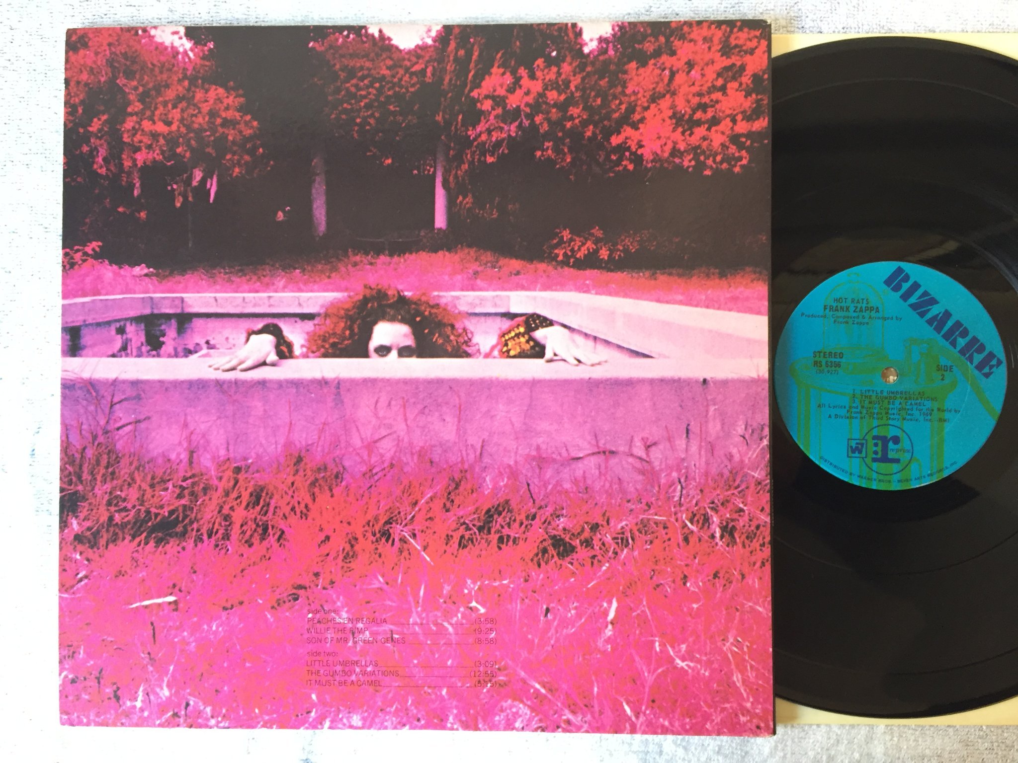 Omslagsbild för skivan FRANK ZAPPA hot rats LP US BIZARRE RS 6356