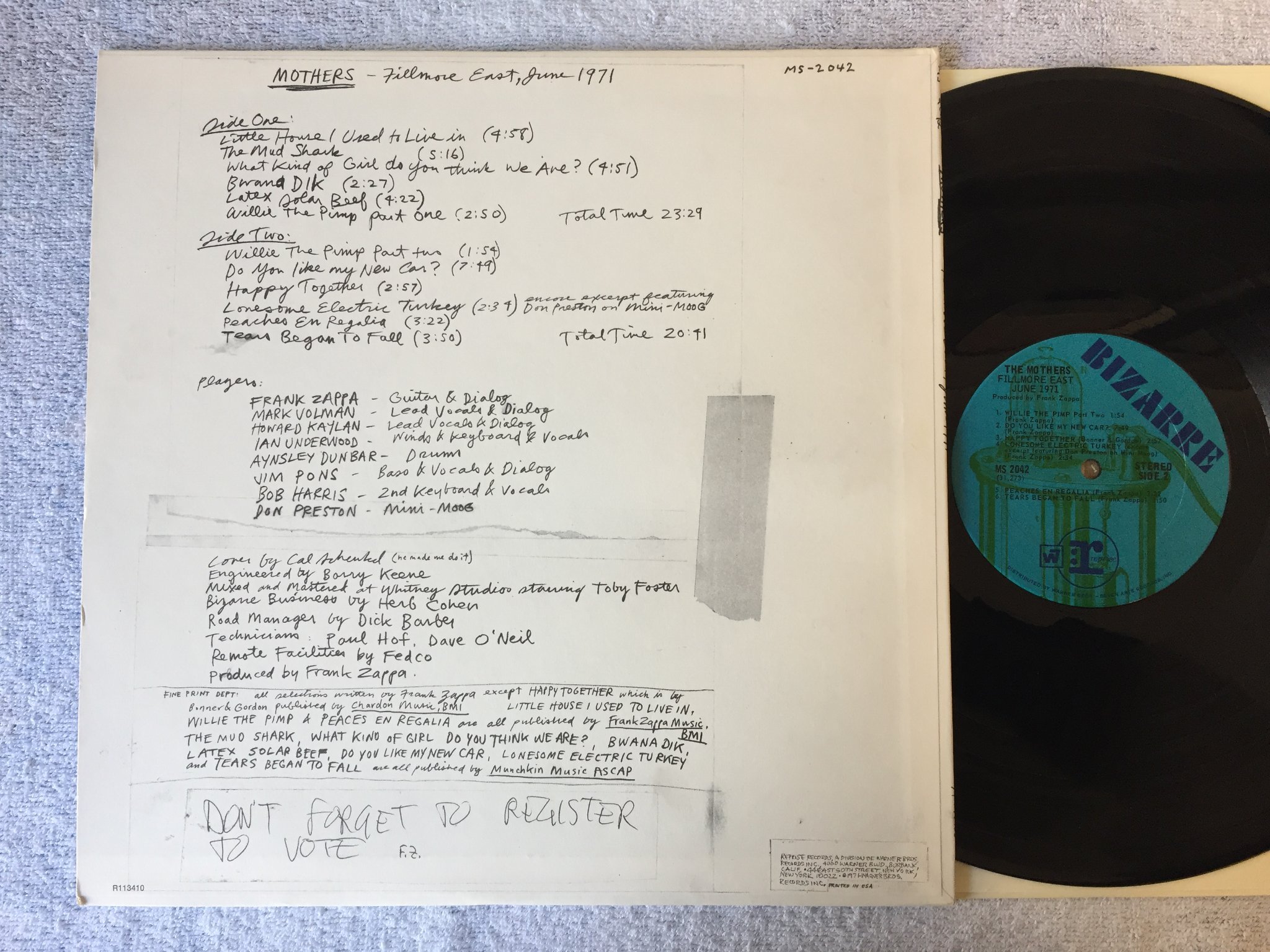 Omslagsbild för skivan THE MOTHERS  Fillmore east June 1971 LP US BIZARRE MS 2042