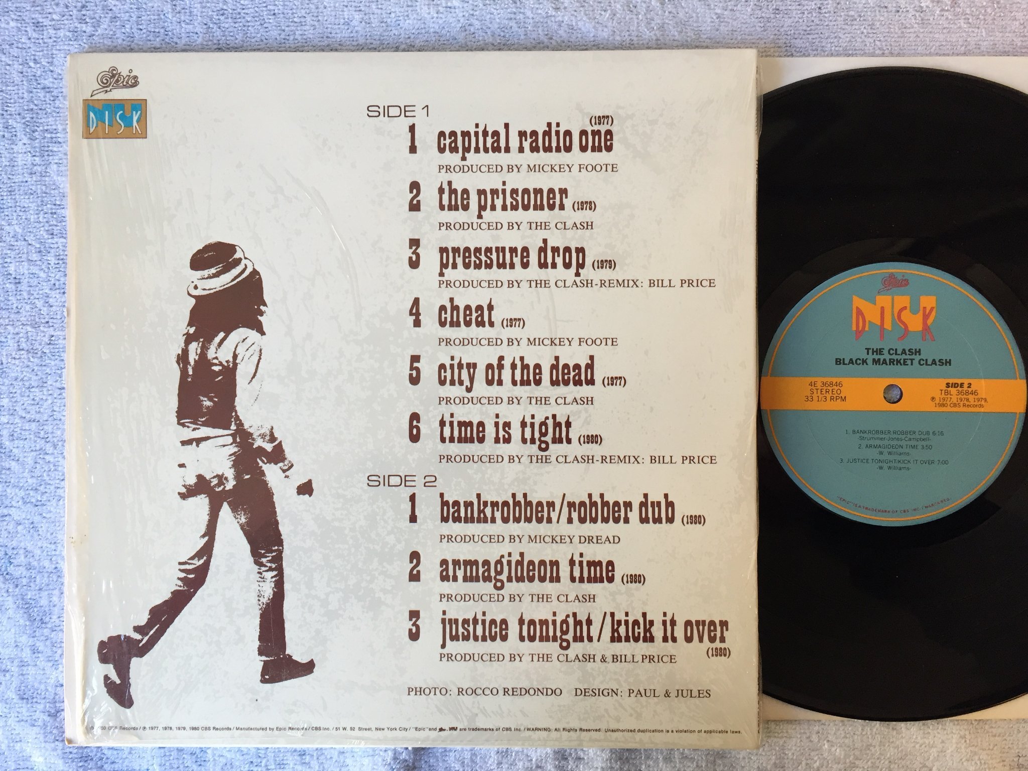 Omslagsbild för skivan THE CLASH black market clash 10”LP -80 US NU DISK 4E 36846