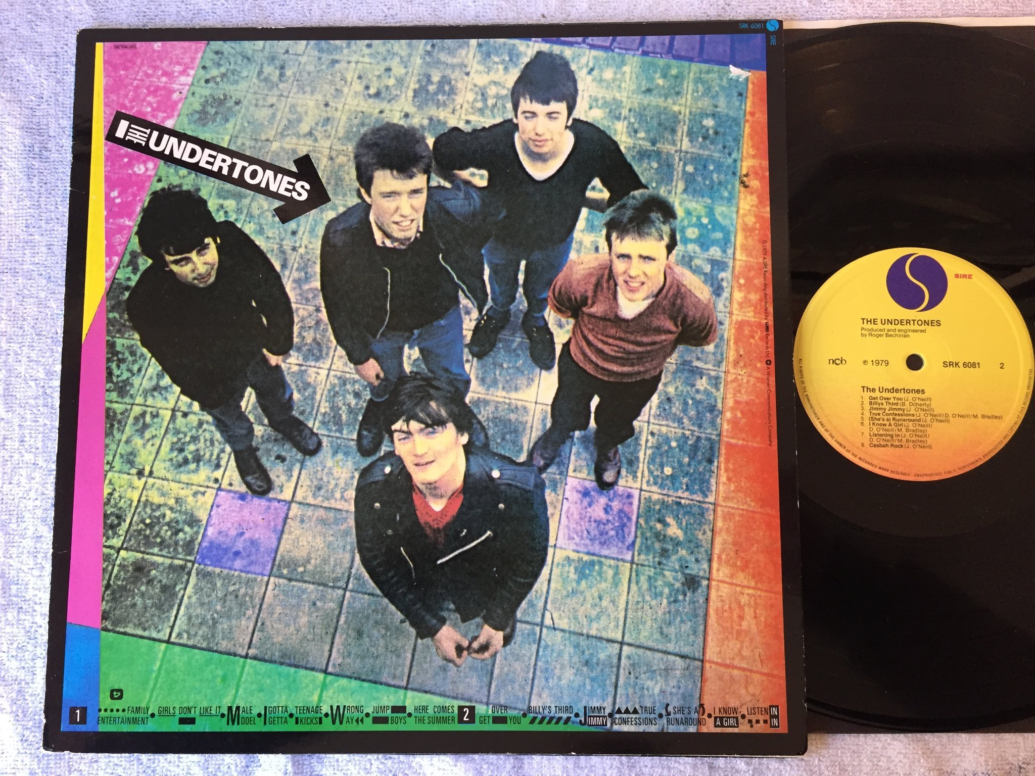Omslagsbild för skivan THE UNDERTONES s/t LP -79 SIRE SRK 6081