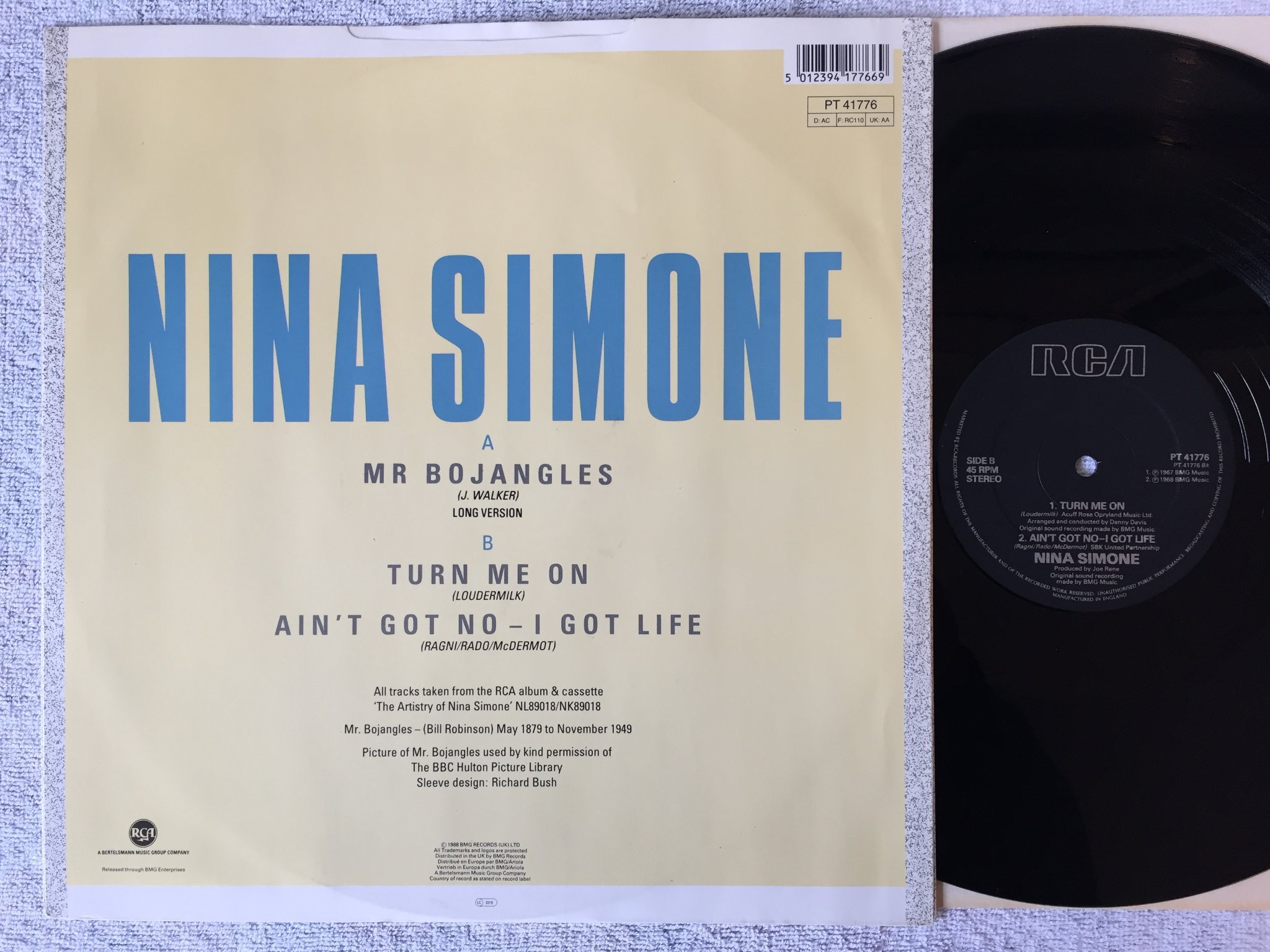 Omslagsbild för skivan NINA SIMONE Mr Bojangles / I got life 12”single UK rica pt 41776