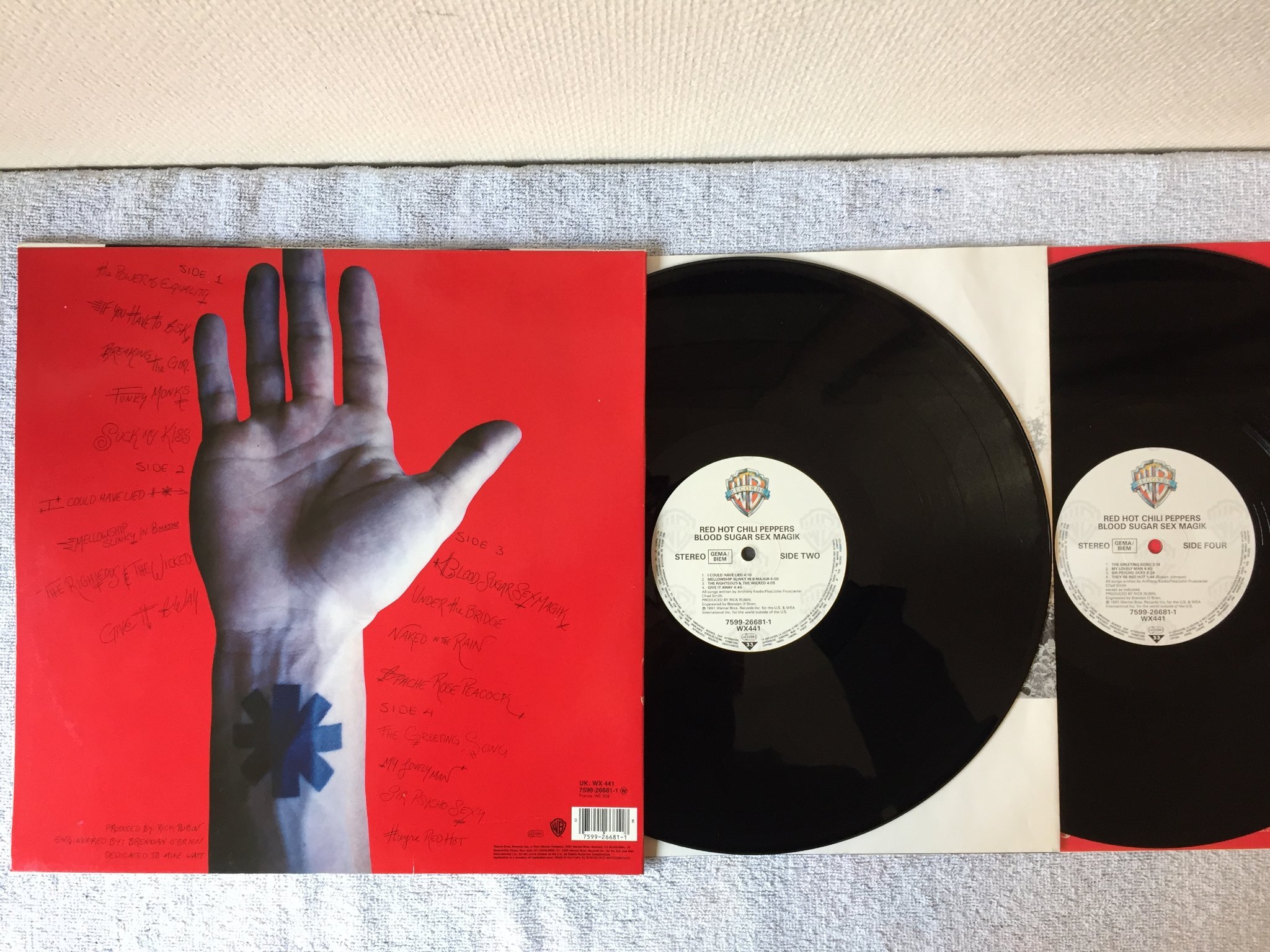 Omslagsbild för skivan RED HOT CHILI PEPPERS blood sugar sex magik 2xLP -91 Eu WARNER BROS 7599266811