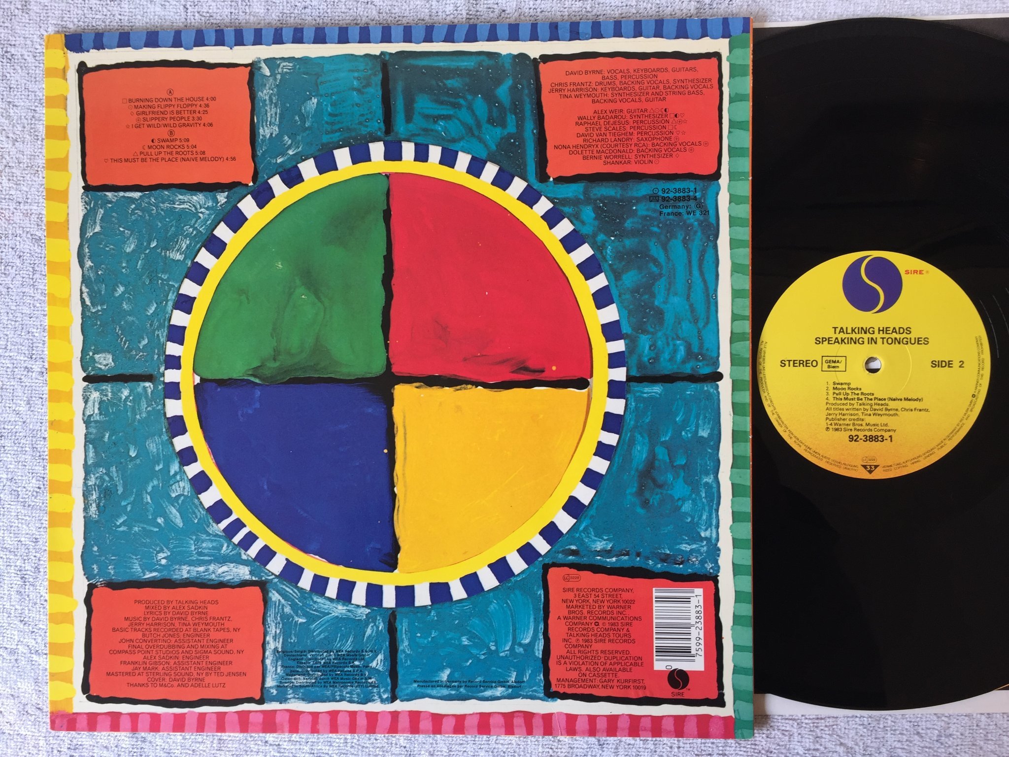 Omslagsbild för skivan TALKING HEADS speaking in tongues LP Ger SIRE 92-3883-1