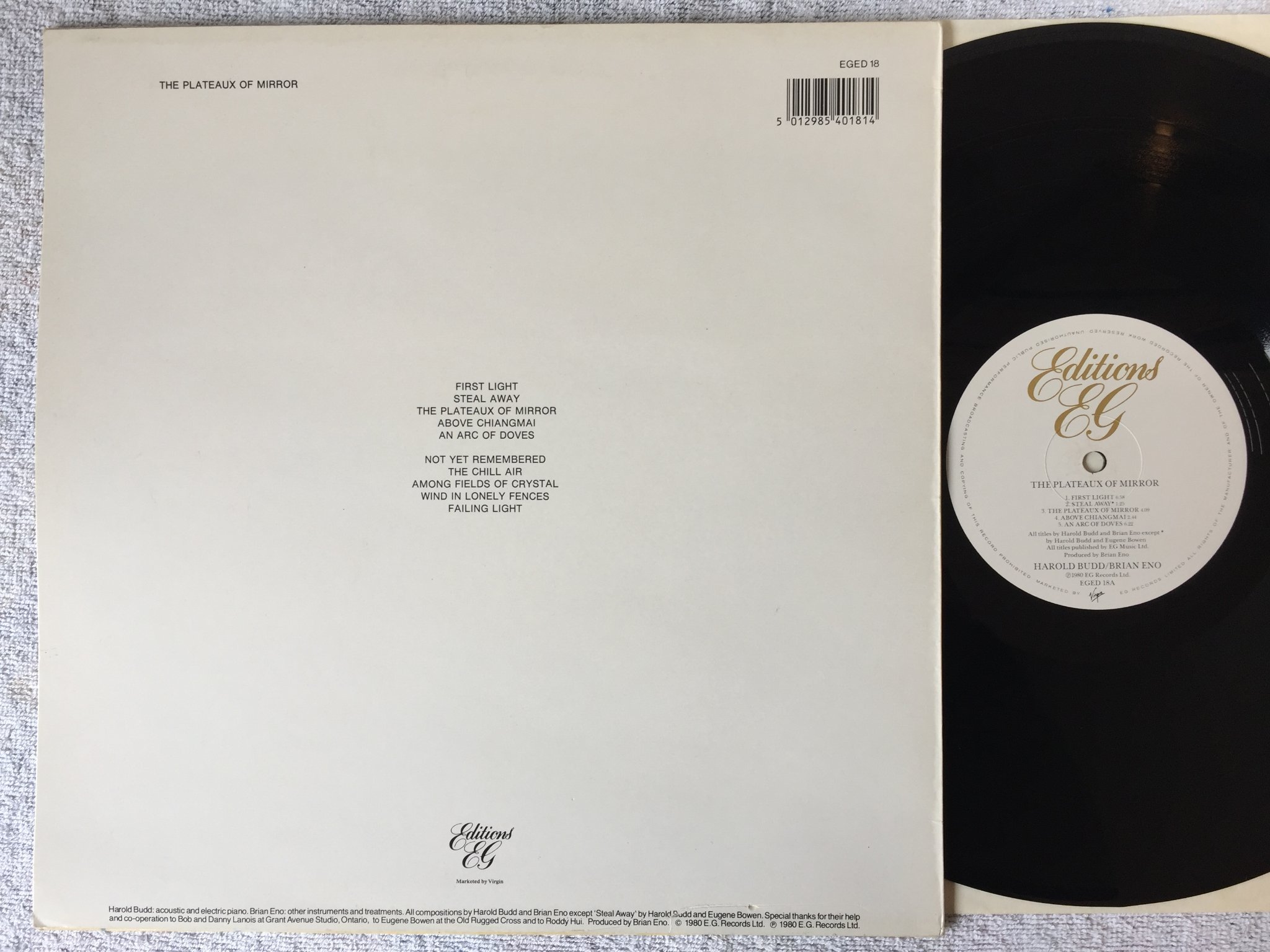 Omslagsbild för skivan BRIAN ENO Ambient 2: The Plateaux Of Mirror LP UK EDITIONS EG EGED 18
