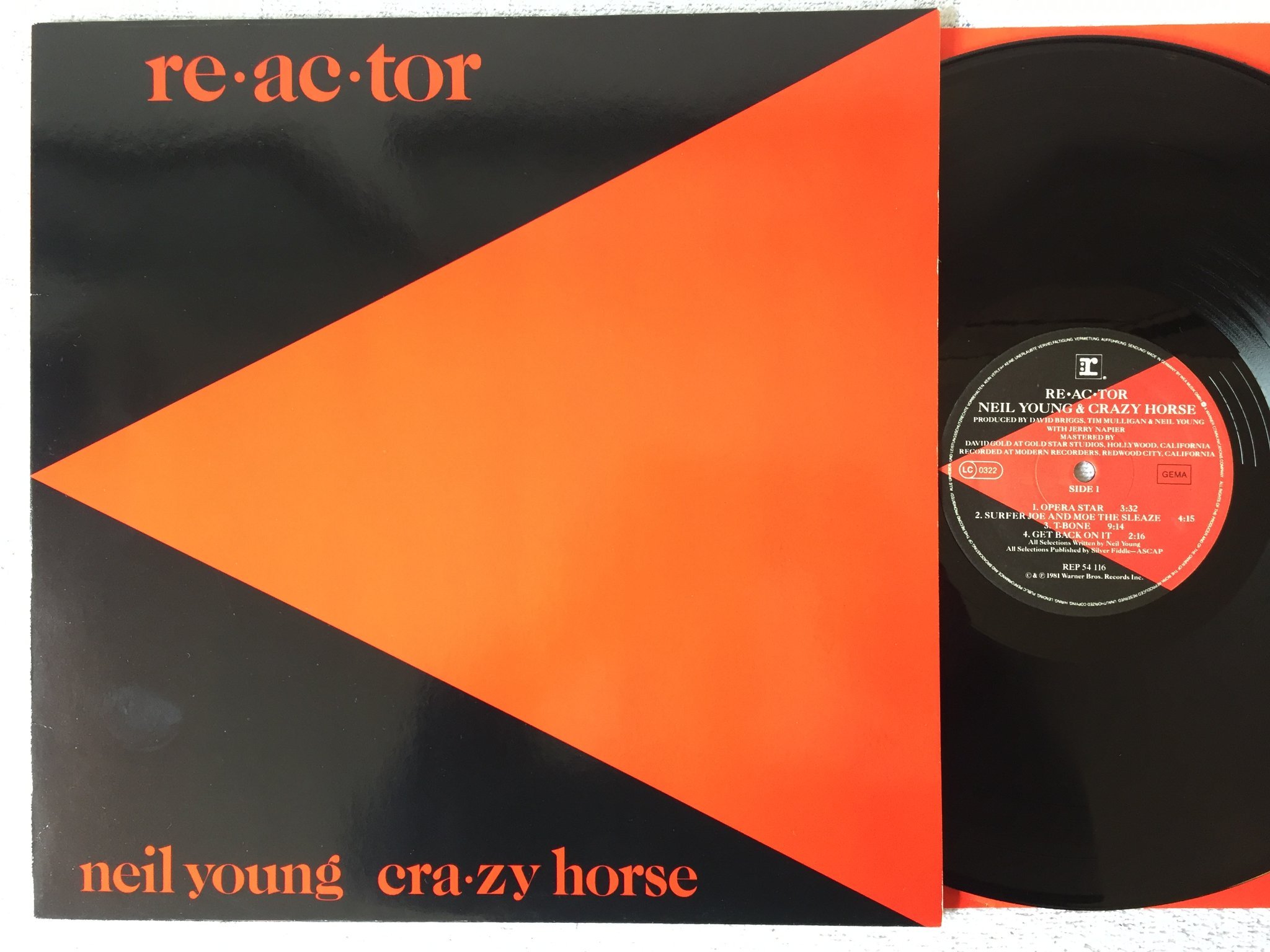 Omslagsbild för skivan 3 st NEIL YOUNG albums i bra skick