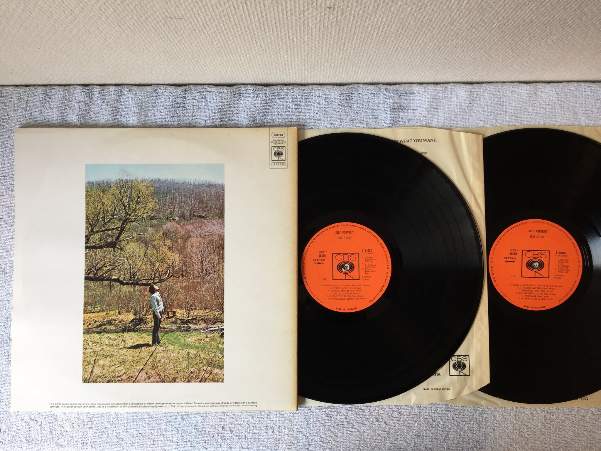 Omslagsbild för skivan BOB DYLAN self portrait 2xLP -70 UK boxed CBS S 64086