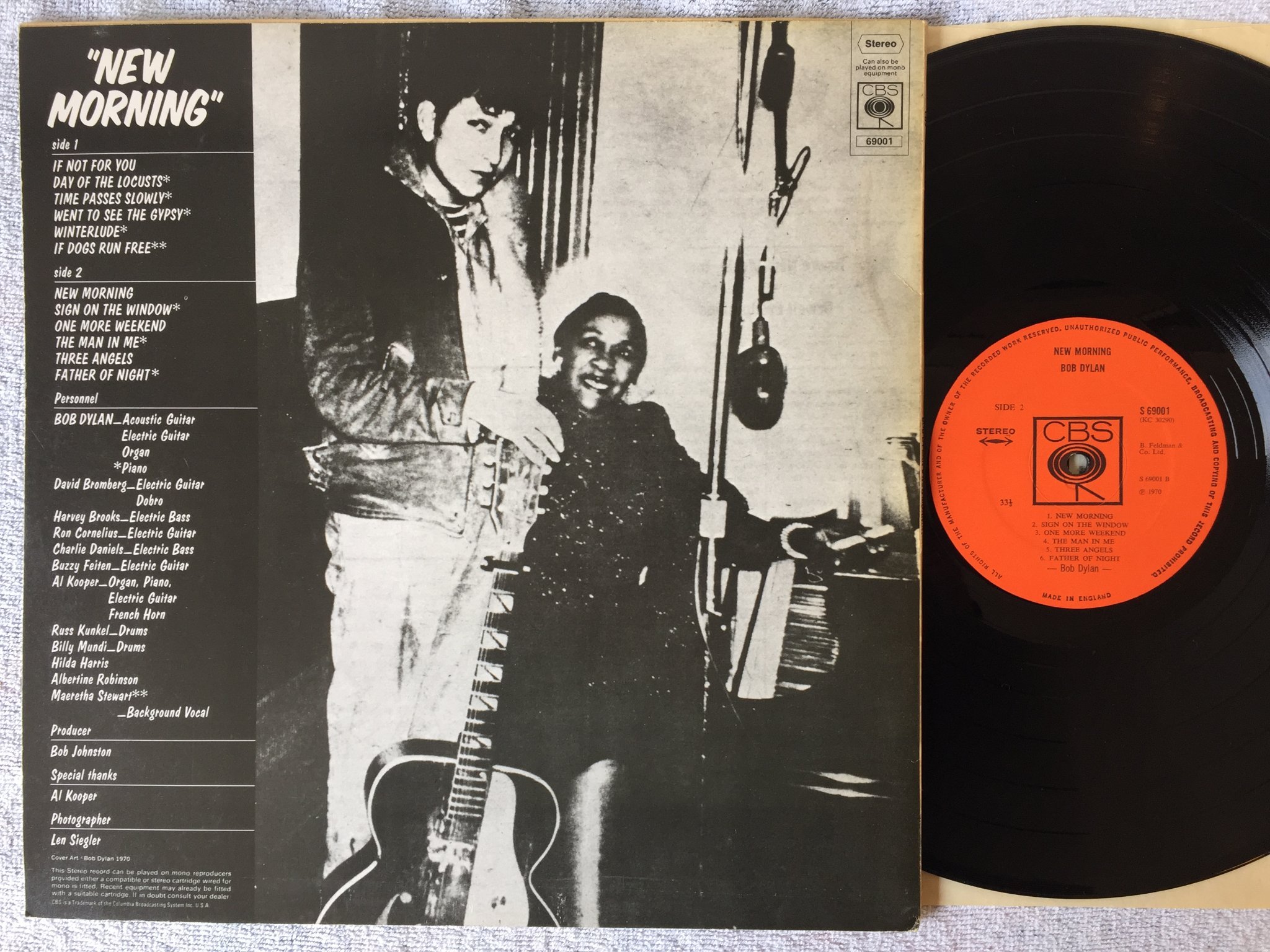 Omslagsbild för skivan BOB DYLAN new morning LP -70 UK boxed CBS S 69001