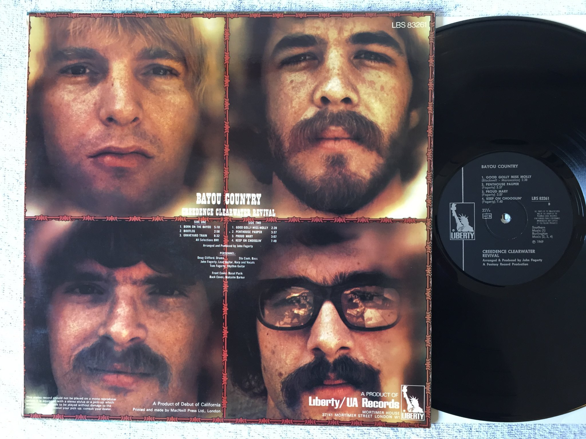 Omslagsbild för skivan CREEDENCE CLEARWATER REVIVAL Bayou country LP Swe LIBERTY LBS 83261