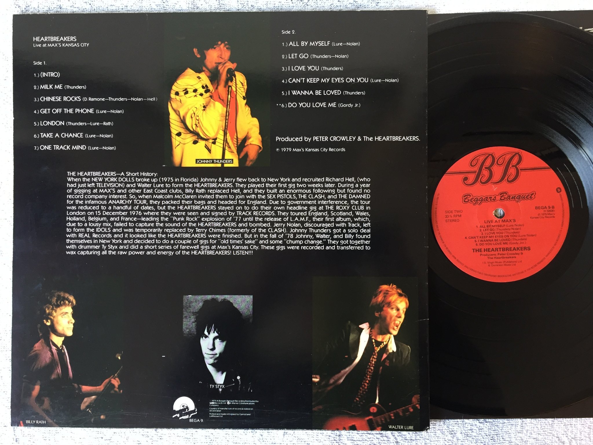 Omslagsbild för skivan THE HEARTBREAKERS live at Max's LP -79 UK BEGGARS BANQUET BEGA-9