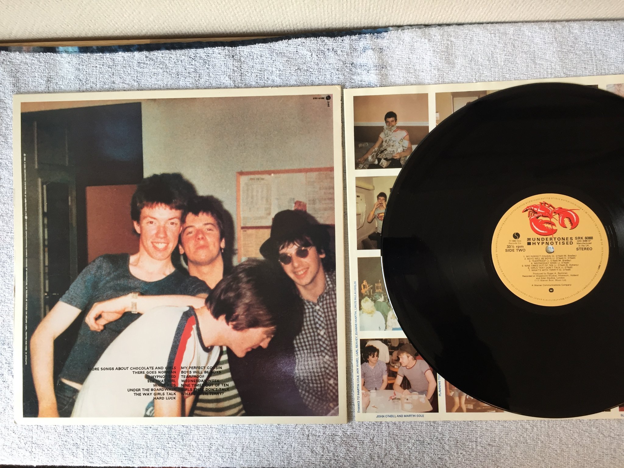 Omslagsbild för skivan UNDERTONES hypnotised LP -80 UK SIRE SRK 6088