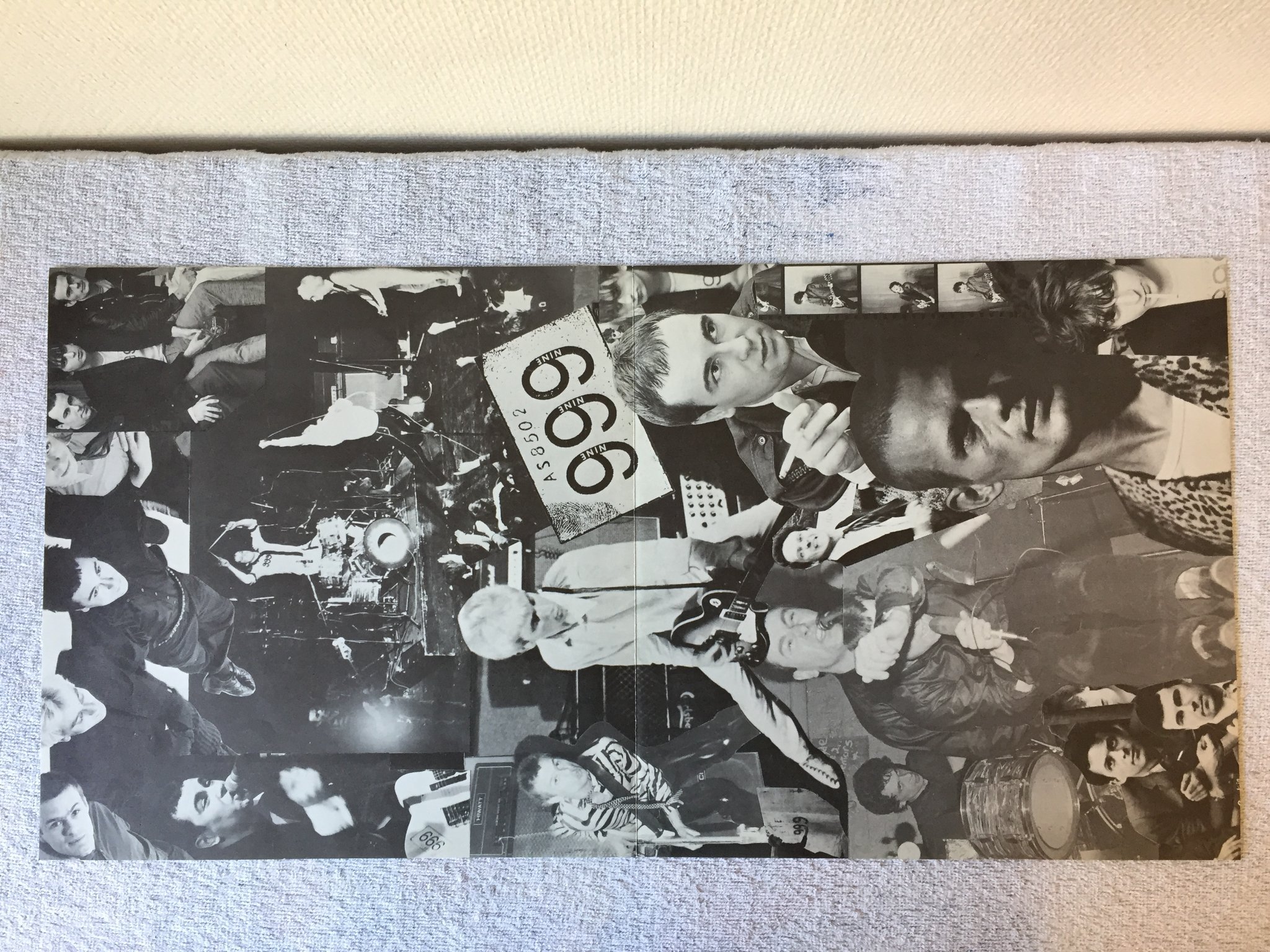 Omslagsbild för skivan NINE NINE NINE Concrete LP -81 UK albion ITS 999