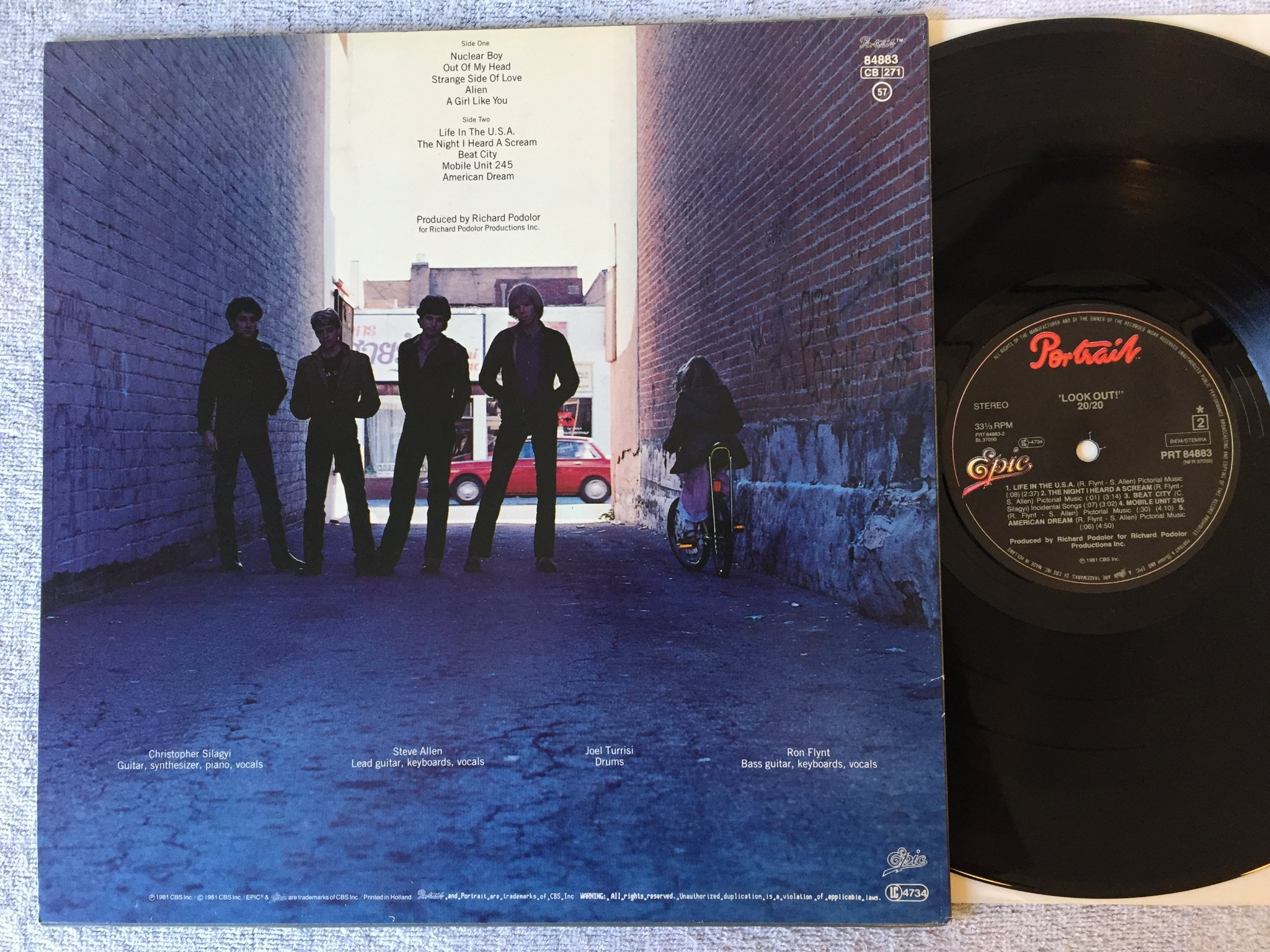 Omslagsbild för skivan 20/20 look out LP -81 Hol PORTRAIT PRT 84883