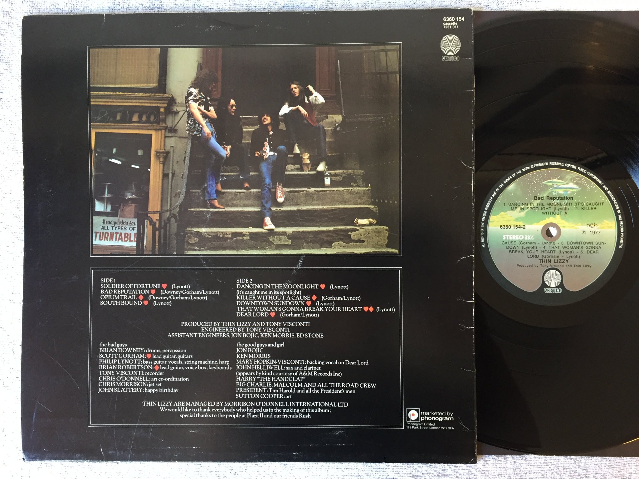 Omslagsbild för skivan THIN LIZZY bad reputation LP -77 Swe spaceship VERTIGO 6360 154-2