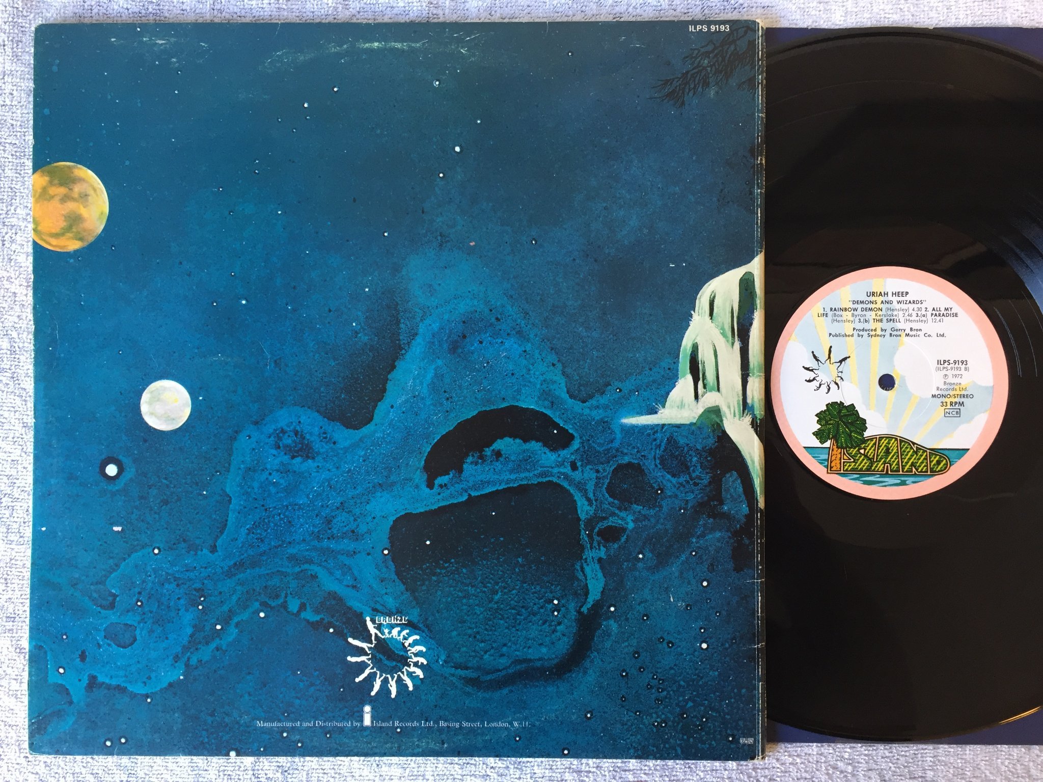 Omslagsbild för skivan URIAH HEEP demons and wizards LP -72 Swe ISLAND ILPS 9193