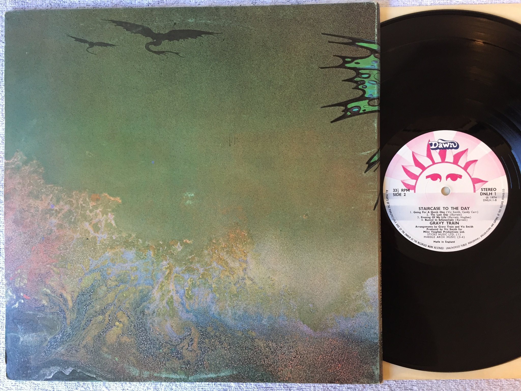 Omslagsbild för skivan GRAVY TRAIN staircase to the day LP -74 UK DAWN DNLH 1 PROGG  