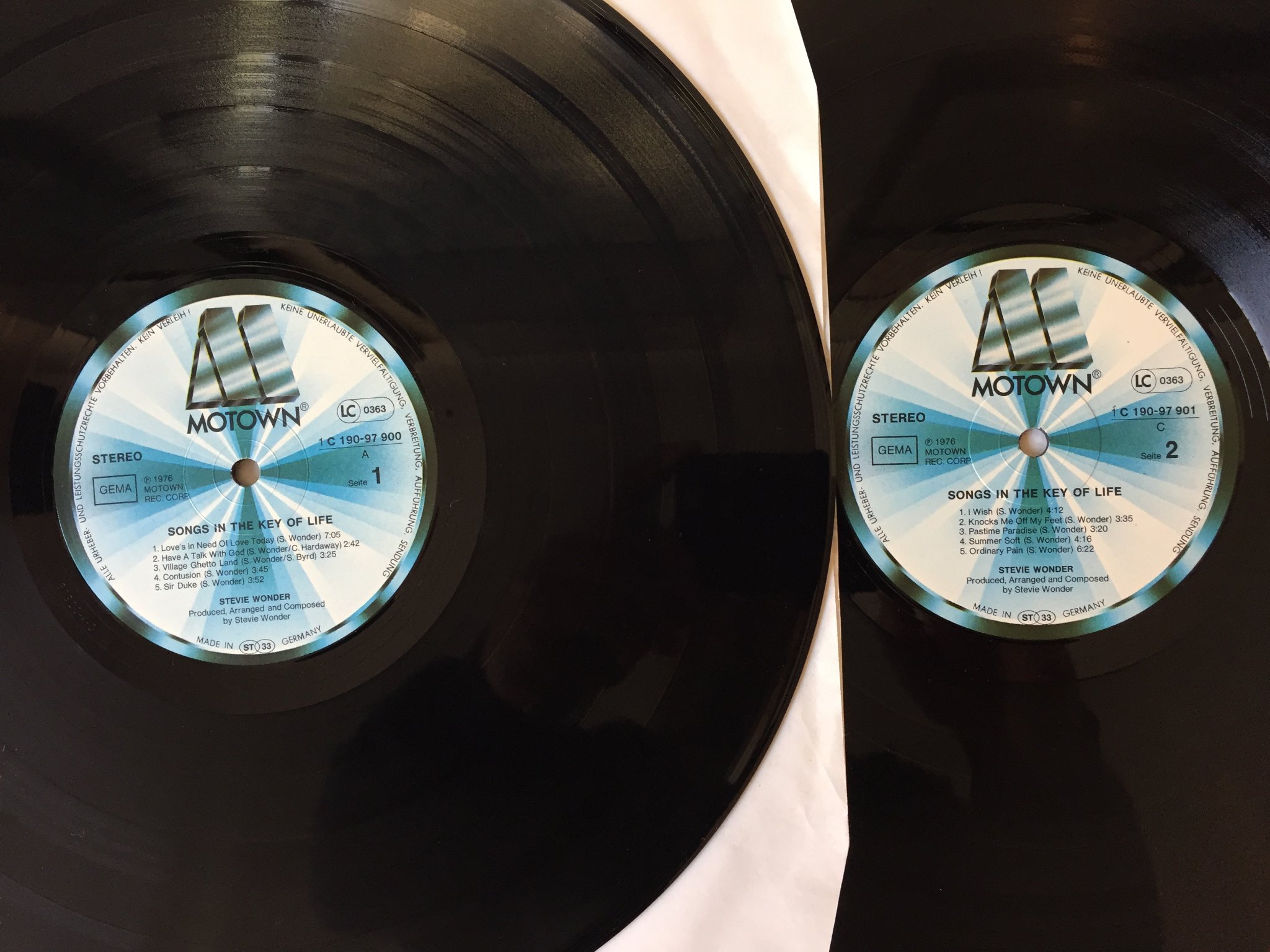 Omslagsbild för skivan STEVIE WONDER songs in the key of life 2xLP -76 Ger MOTOWN + 7"SINGLE classic!!!