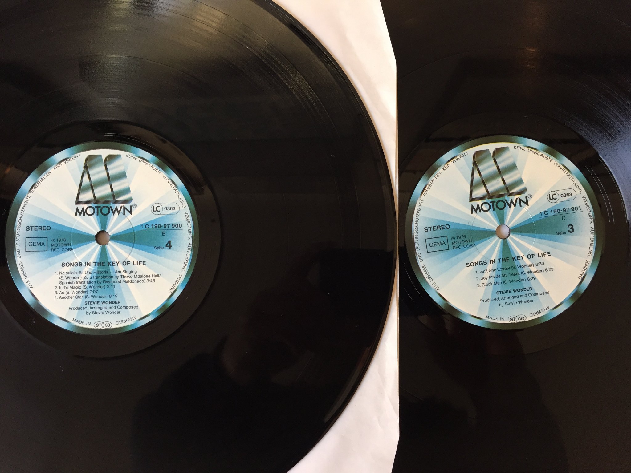 Omslagsbild för skivan STEVIE WONDER songs in the key of life 2xLP -76 Ger MOTOWN + 7"SINGLE classic!!!