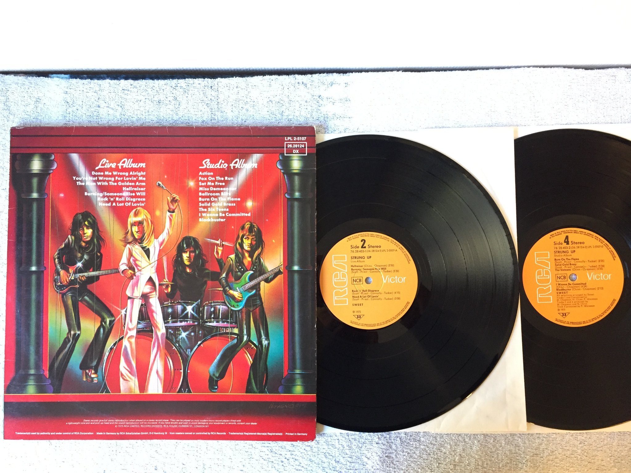 Omslagsbild för skivan THE SWEET strung up 2xLP -75 Ger RCA LPL 1-5107