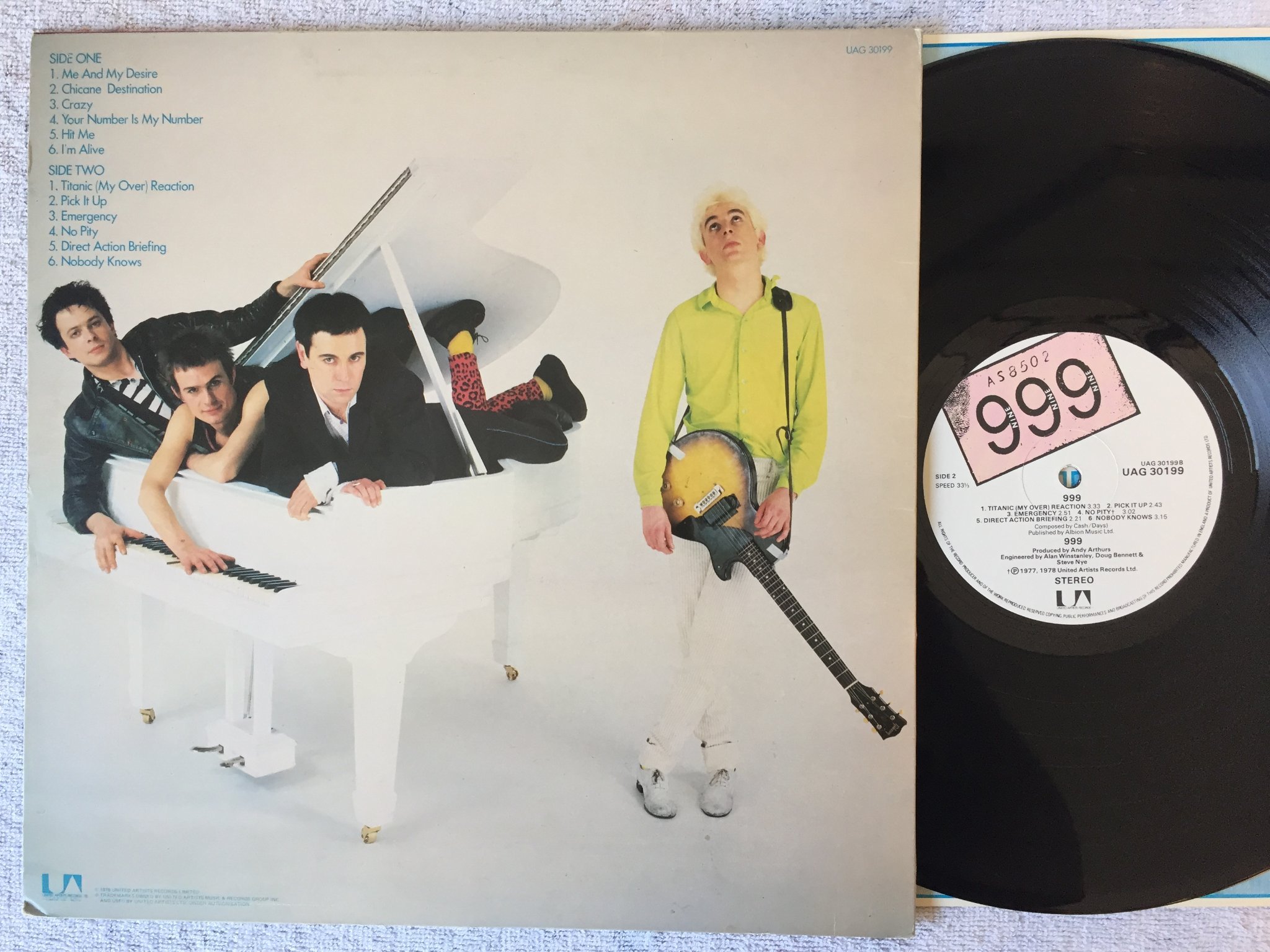 Omslagsbild för skivan NINE NINE NINE 999 LP -78 UK UNITED UAG 30199