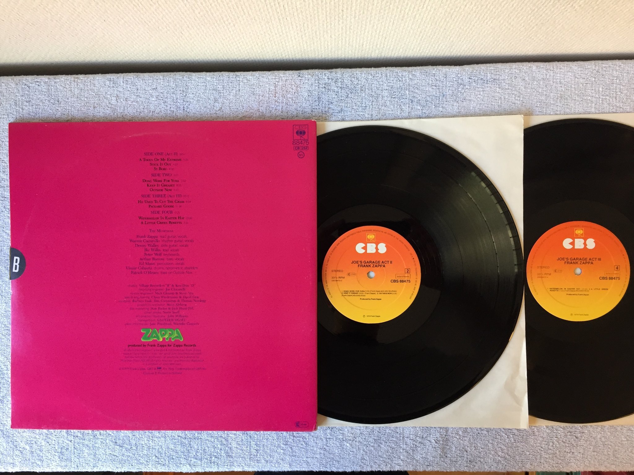 Omslagsbild för skivan FRANK ZAPPA Joe's garage act II & III 2xLP -79 Hol CBS 88475