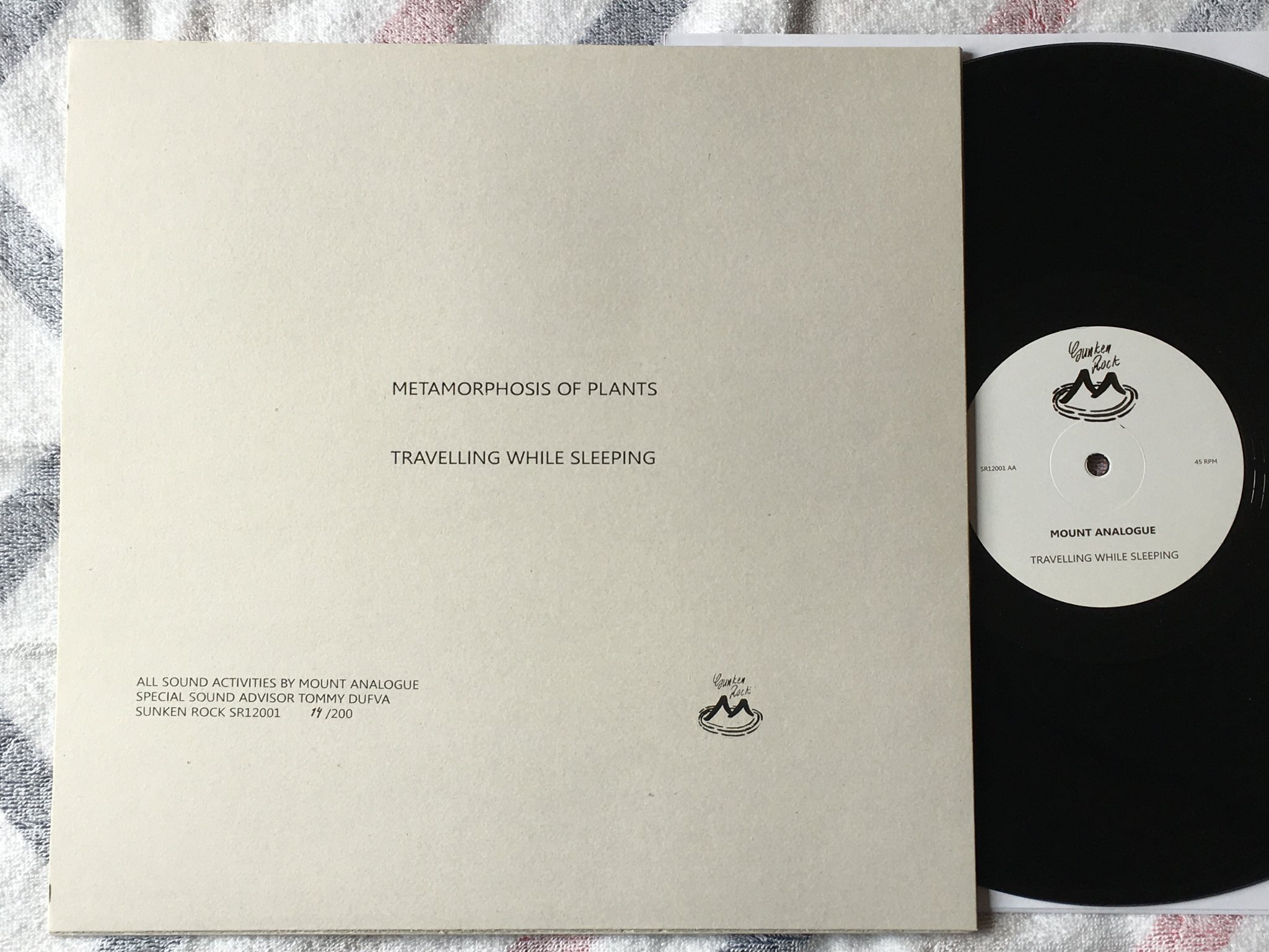 Omslagsbild för skivan MOUNT ANALOGUE Metamorphosis Of Plants 12"single 