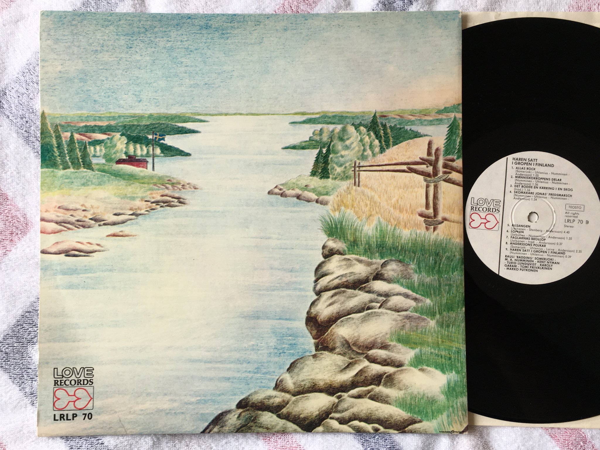 Omslagsbild för skivan V/A haren satt i gropen i Finland LP -73 Fin LOVE LRLP 70 