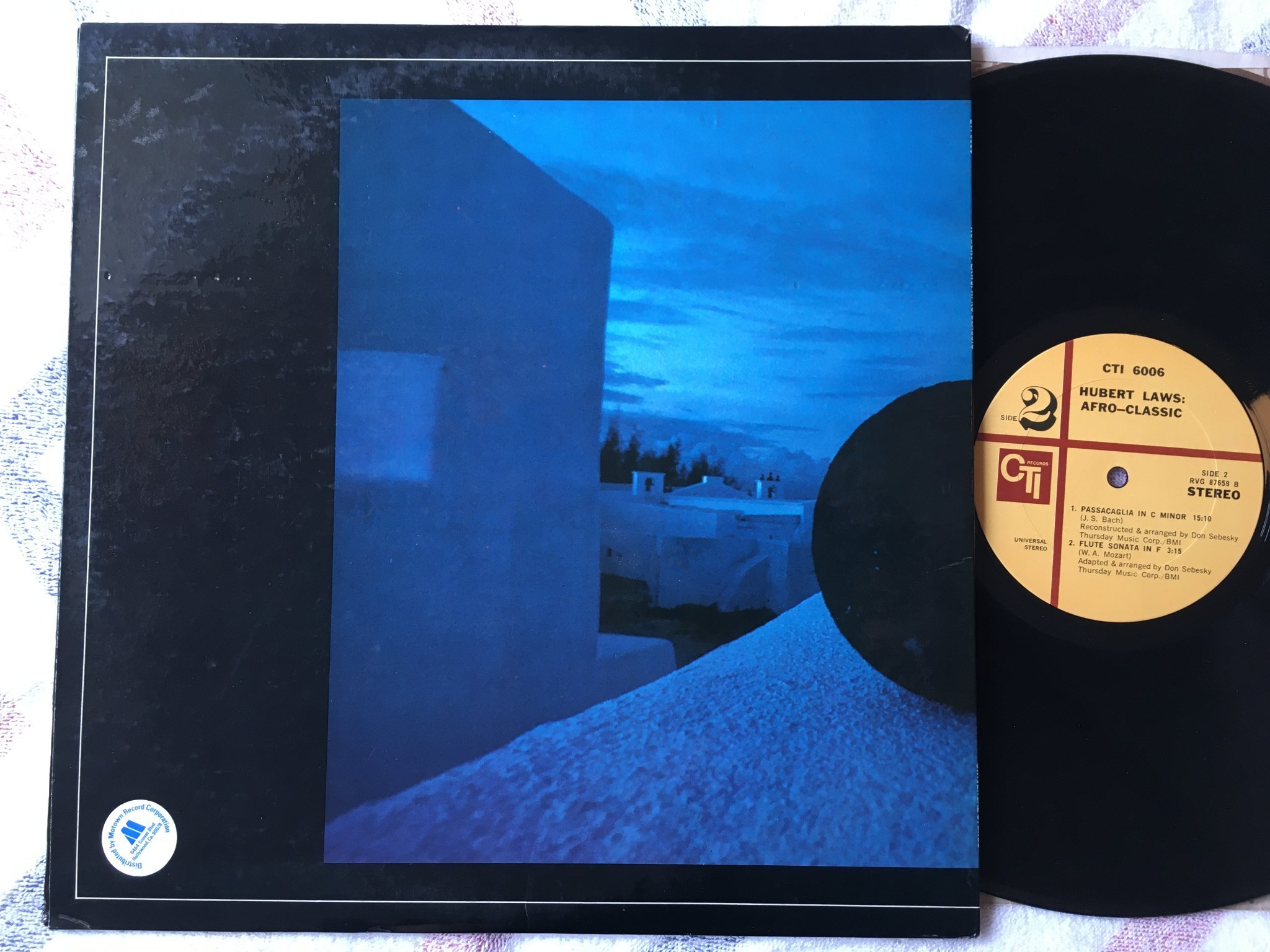 Omslagsbild för skivan HUBERT LAWS afro-classic LP US CTI CTI 6006