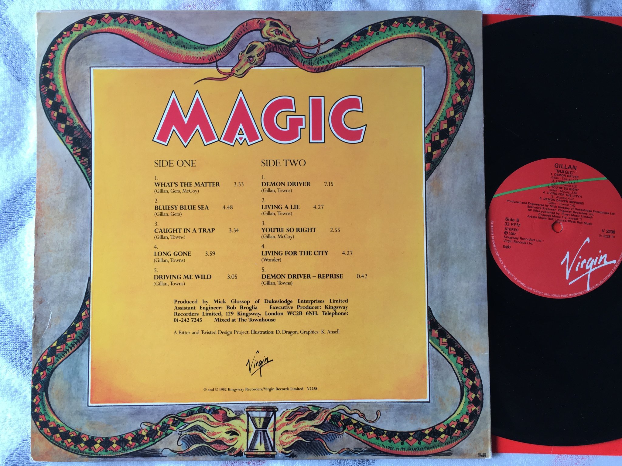 Omslagsbild för skivan GILLAN magic LP -82 Swe VIRGIN V2238