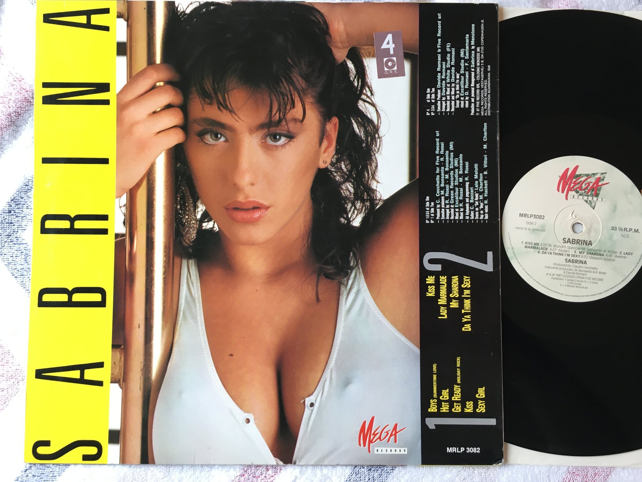 Omslagsbild för skivan SABRINA s/t LP -87 MEGA RECORDS MRLP 3082