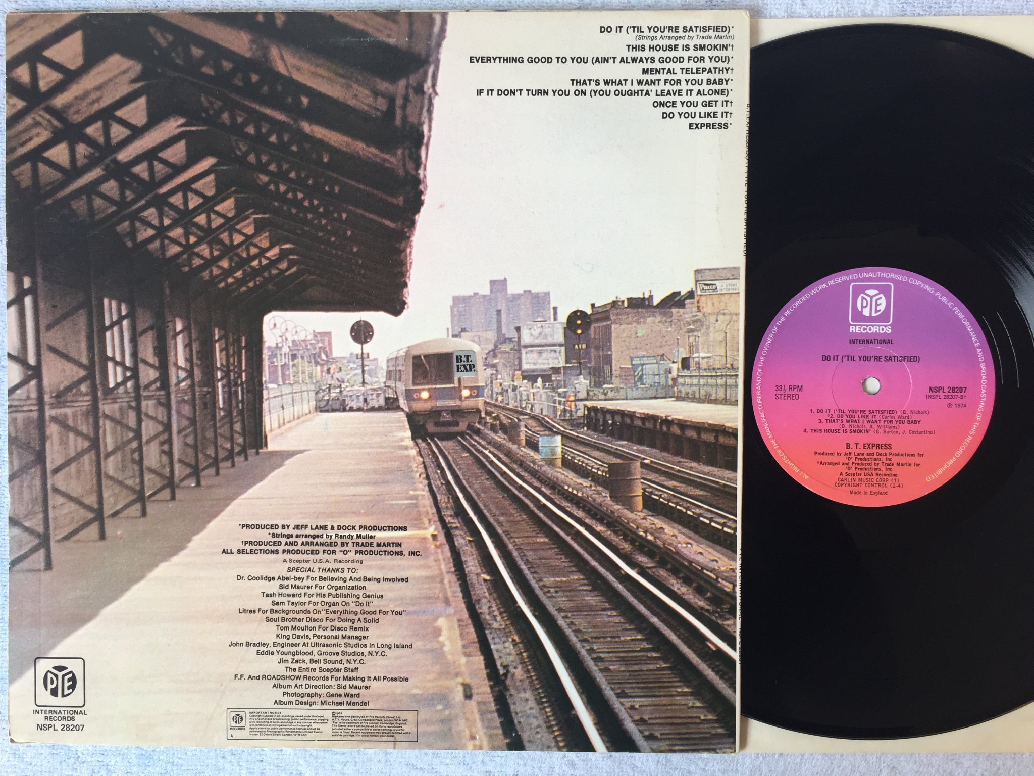 Omslagsbild för skivan BT EXPRESS do it ( 'til you're satisfied ) LP -74 UK PYE NSLP 28207