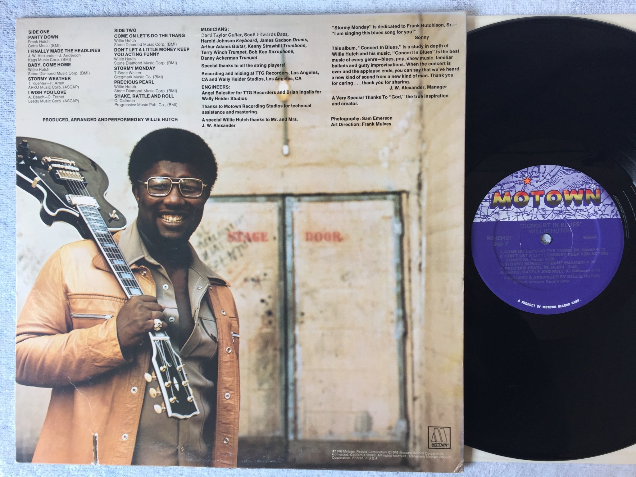 Omslagsbild för skivan WILLIE HUTCH concert in blues LP -76 US MOTOWN M6-854S1