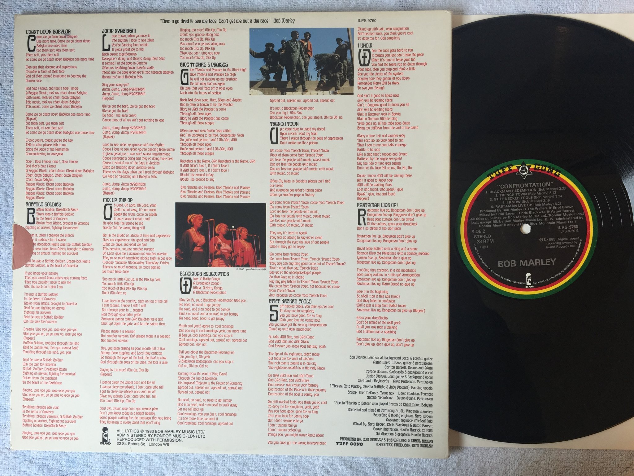 Omslagsbild för skivan BOB MARLEY confrontation LP -83 Swe TUFF GONG ILPS 9760