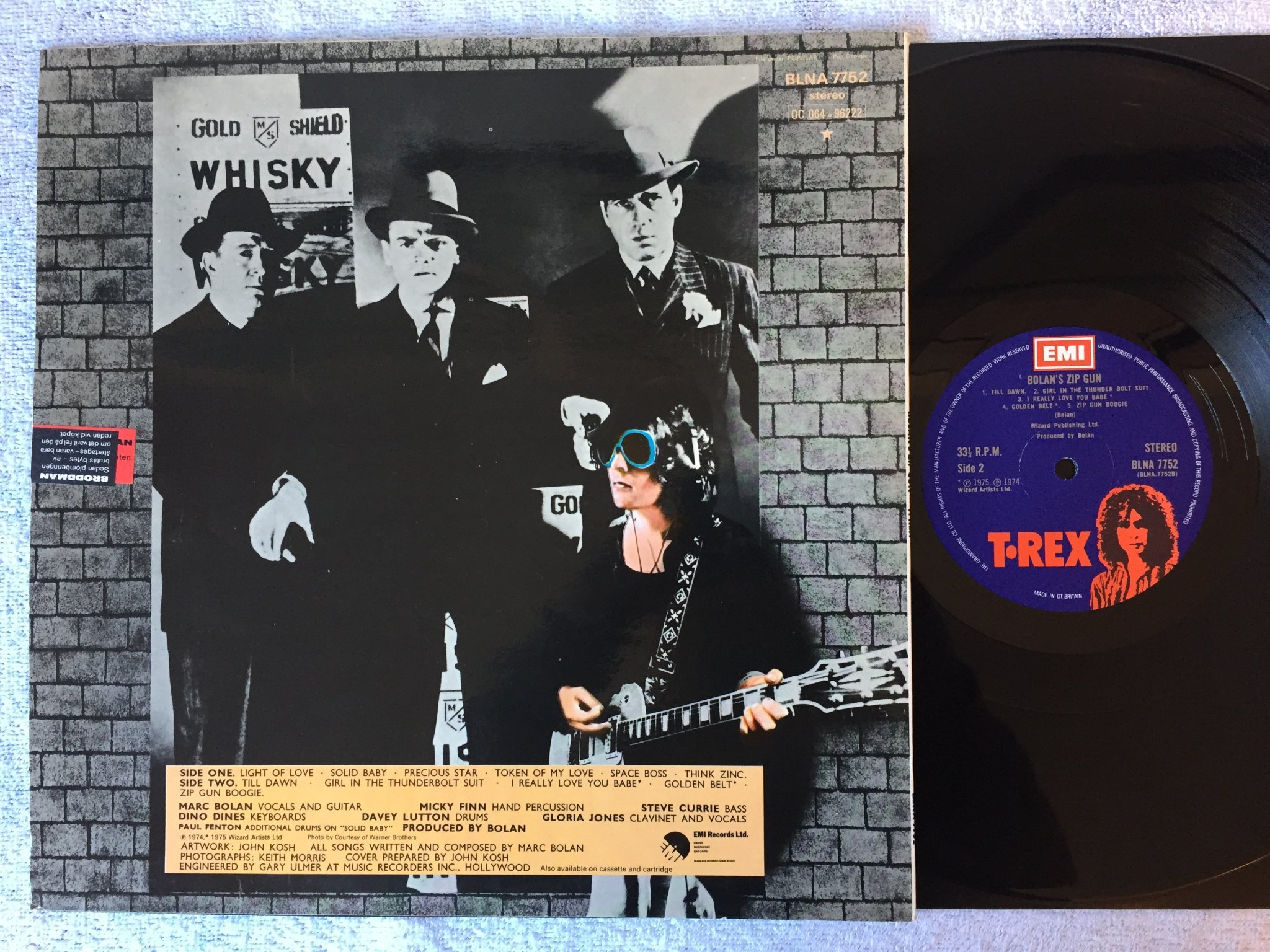 Omslagsbild för skivan T REX Bolan's zip gun LP -74 UK EMI BLNA 7752