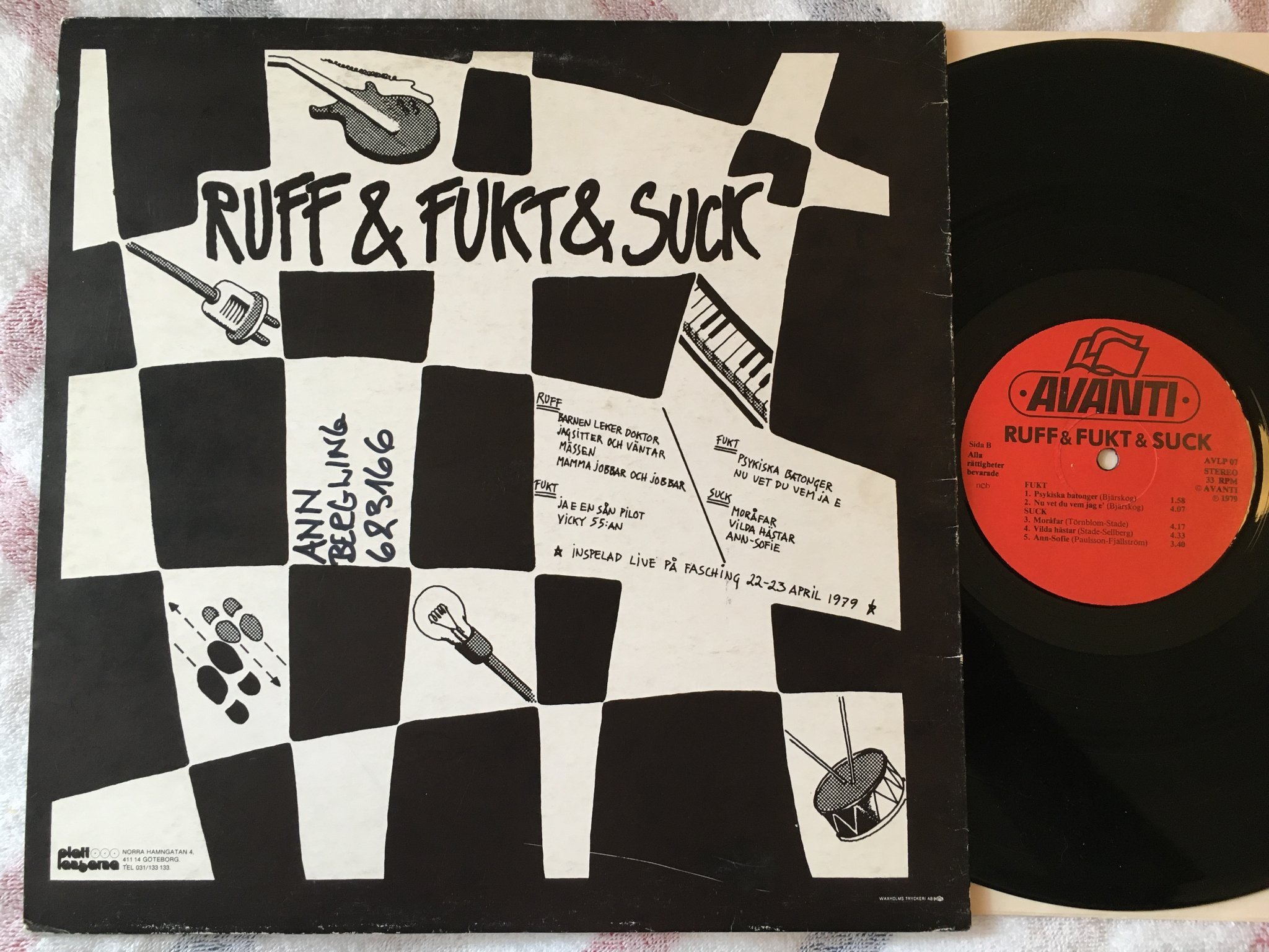 Omslagsbild för skivan RUFF & FUKT & SUCK s/t LP -79 Swe AVANTI AVLP 07