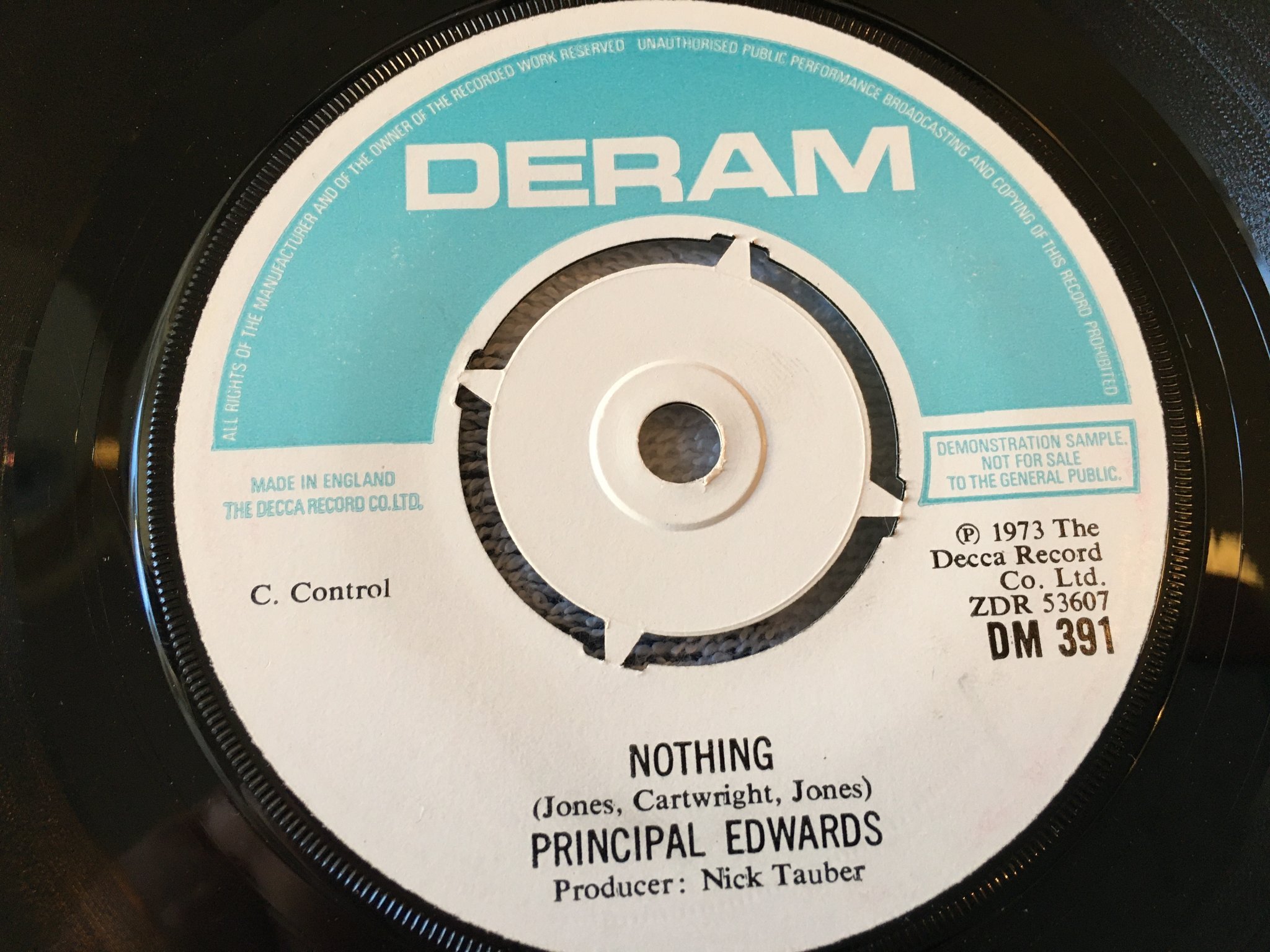 Omslagsbild för skivan PRINCIPAL EDWARDS captain lifeboat 7"single -73 UK DERAM DM 391 promo PSYCH