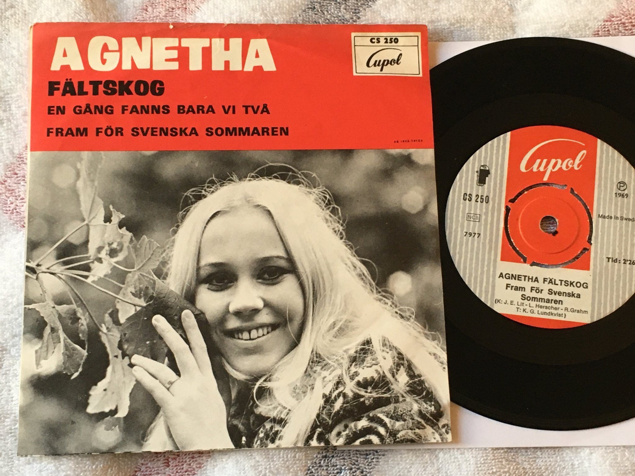 Omslagsbild för skivan AGNETHA FÄLTSKOG en gång fanns bara vi två 7"single -69 Swe CUPOL CS 250