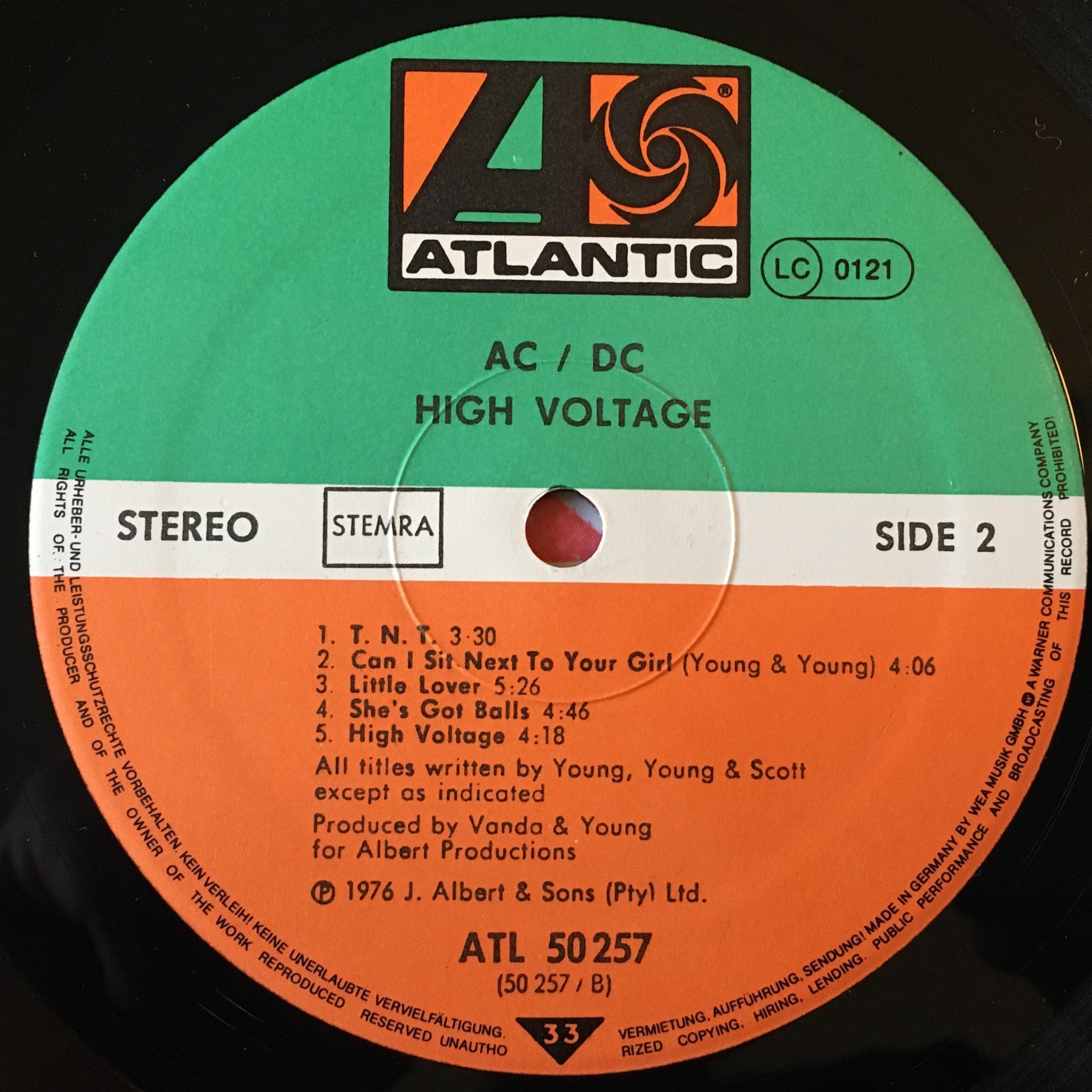 Omslagsbild för skivan AC/DC 3 Record Set LP BOX Germany  RARE!!! No poster or 45