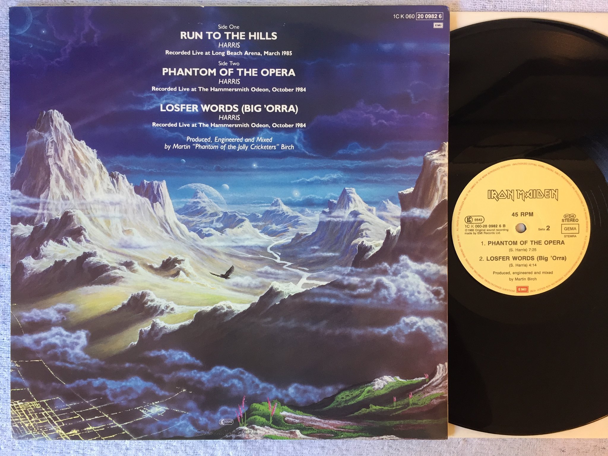 Omslagsbild för skivan IRON MAIDEN run to the hills 12"single -85 EMI 1C K 060-2009826