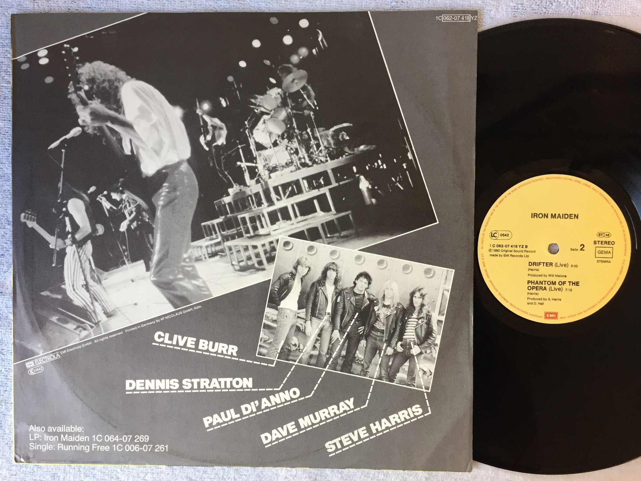 Omslagsbild för skivan IRON MAIDEN women in uniform 12"single -80 EMI 1C 062-07418 YZ