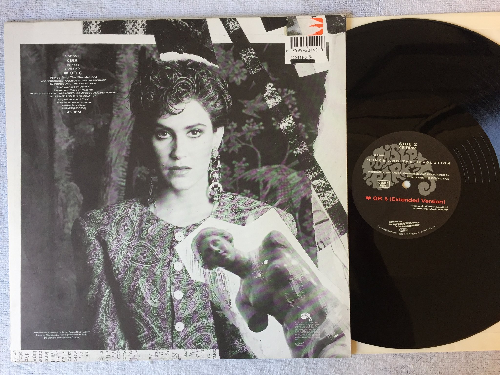 Omslagsbild för skivan PRINCE kiss 12"single Paisley Park 920442-0