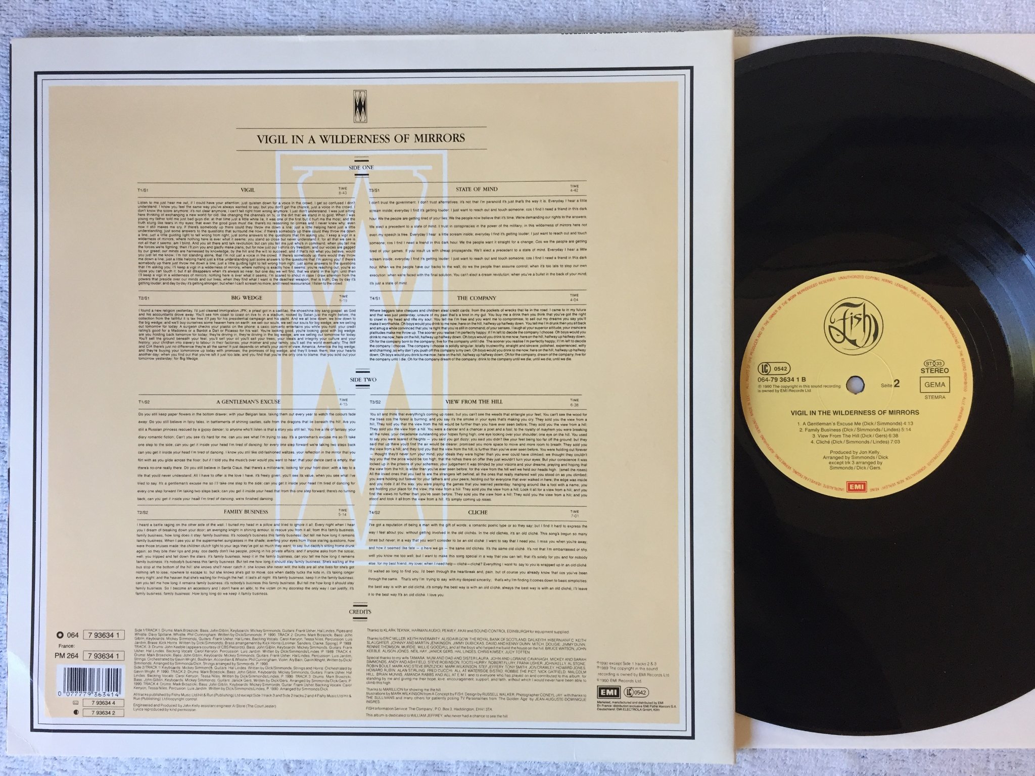 Omslagsbild för skivan FISH vigil in the wilderness of mirrors LP -90 EMI 064-7936341