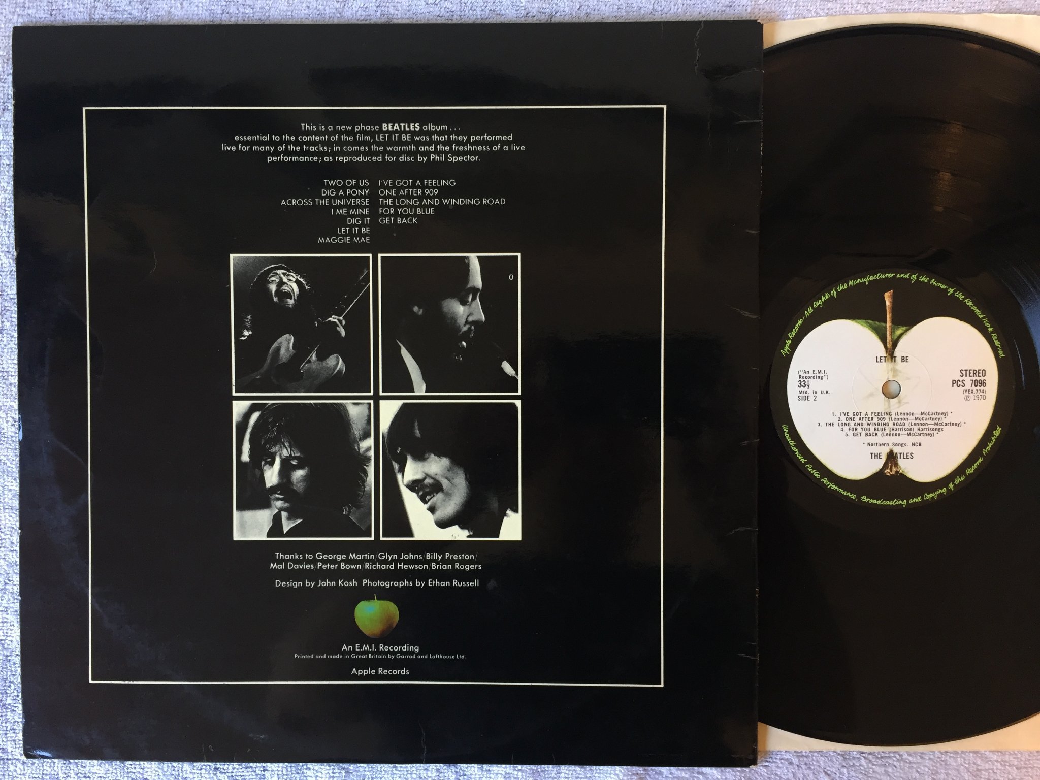 Omslagsbild för skivan THE BEATLES let it be LP -70 UK APPLE PCS 7096
