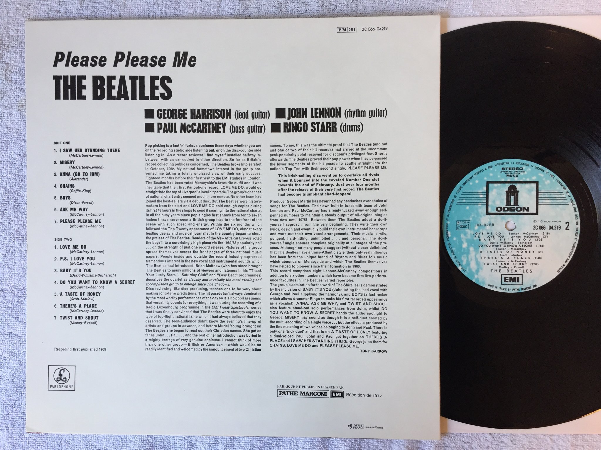 Omslagsbild för skivan THE BEATLES please please me LP France ODEON 2C 066-04219