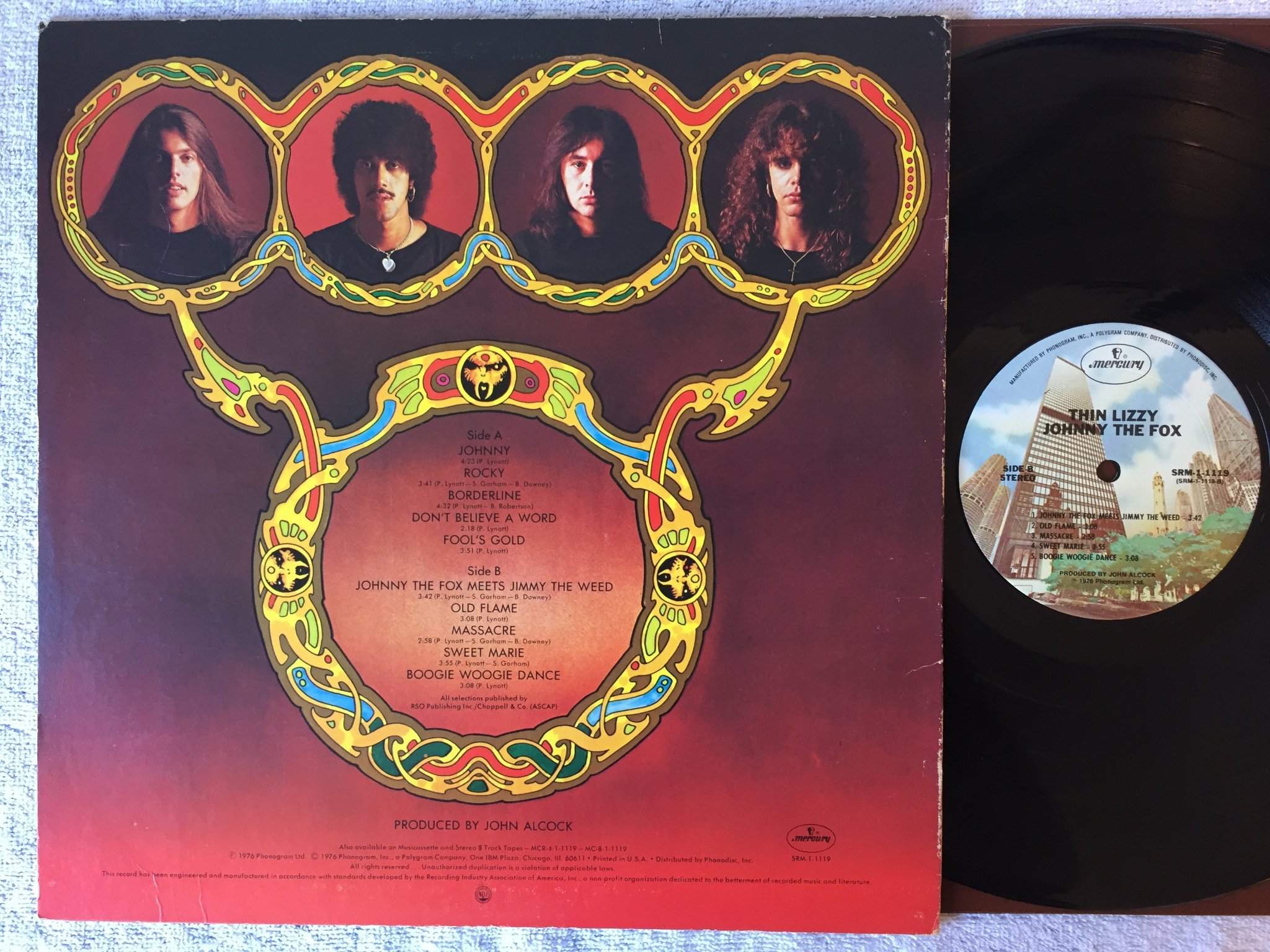 Omslagsbild för skivan THIN LIZZY johnny the fox LP -76 US MERCURY SRM 1-1119