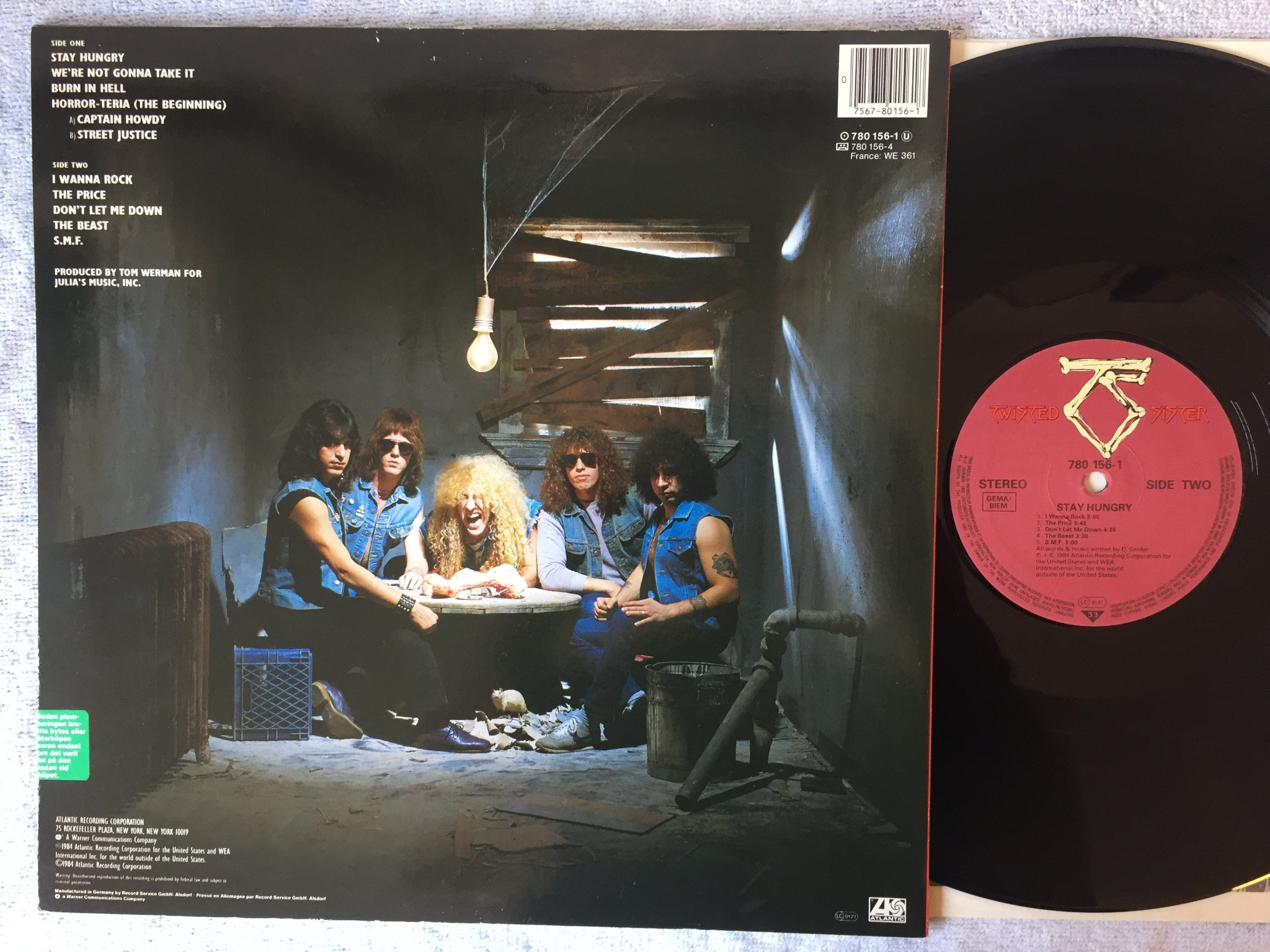 Omslagsbild för skivan TWISTED SISTER stay hungry LP -84 Ger ATLANTIC 780156-1