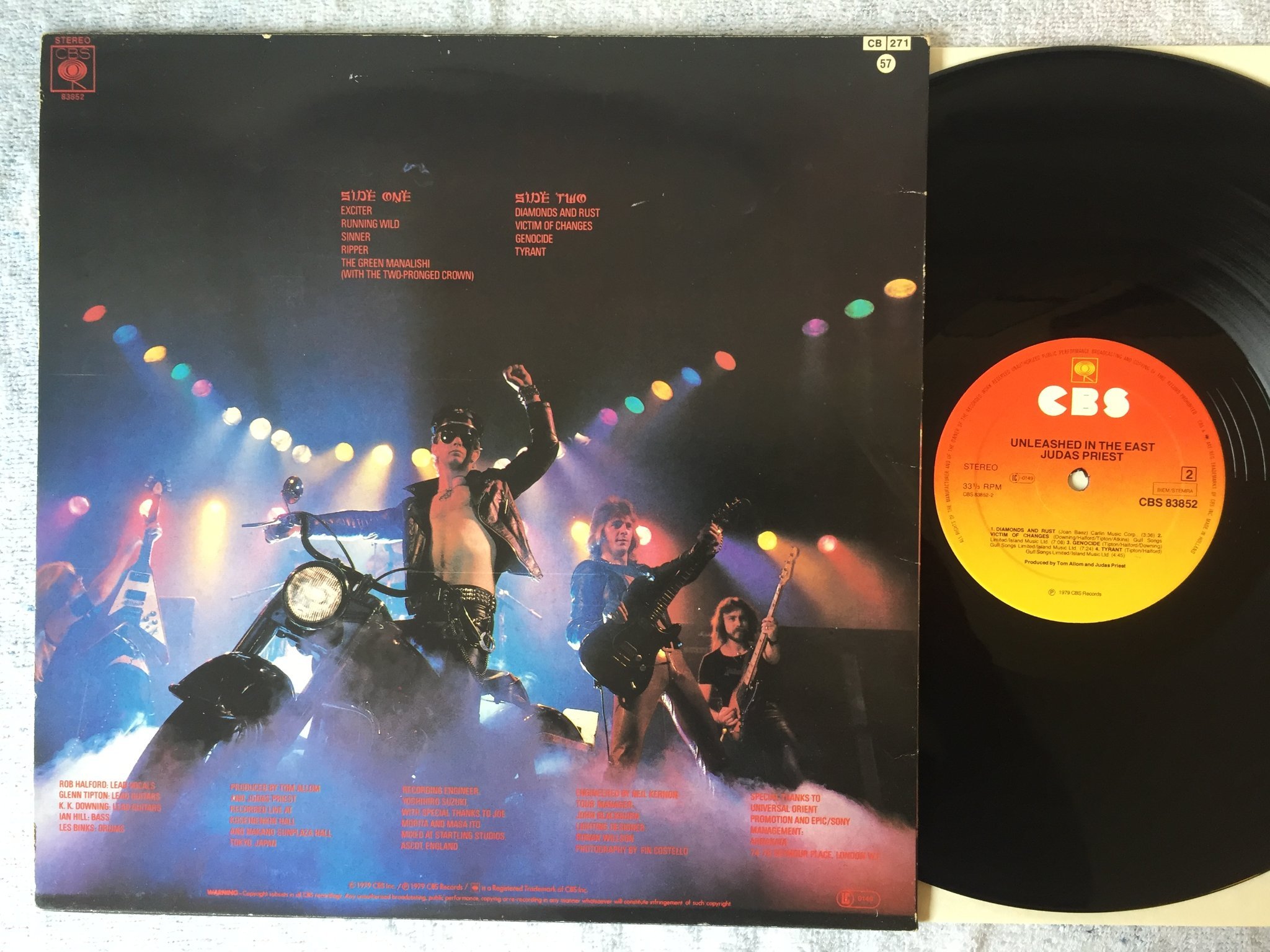 Omslagsbild för skivan JUDAS PRIEST unleashed in the east LP Ger CBS 83852  