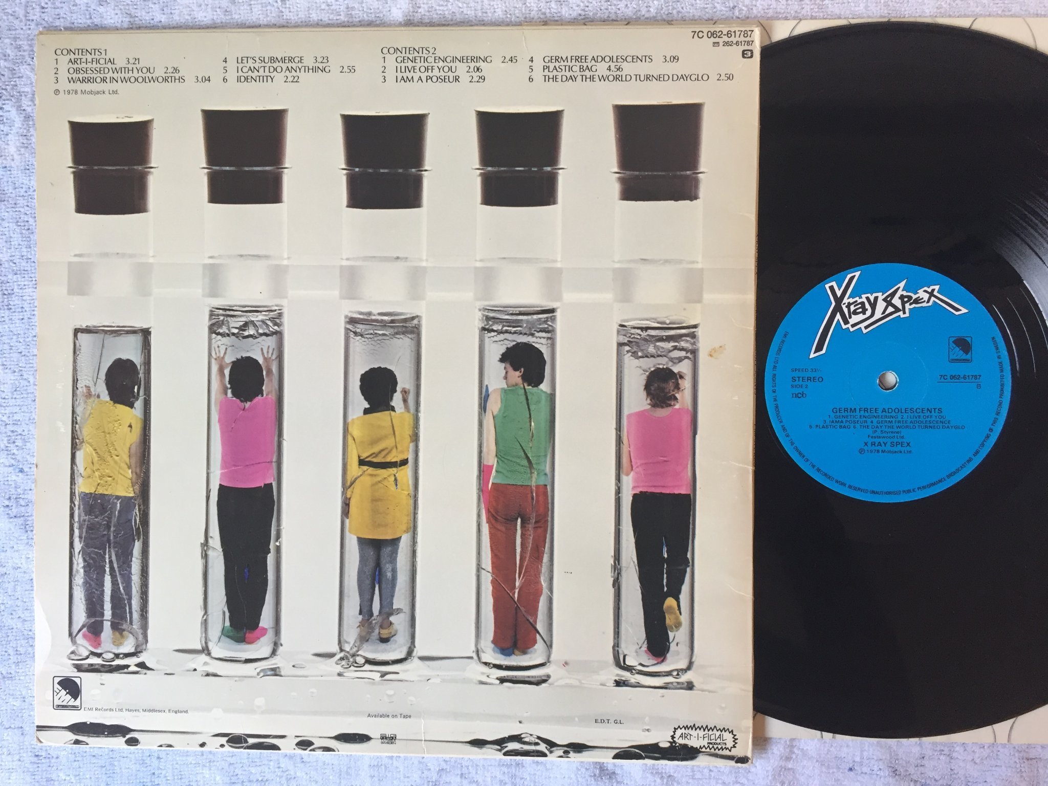 Omslagsbild för skivan X RAY SPEX germ free adolescents LP -78 EMI 7C 062-61787