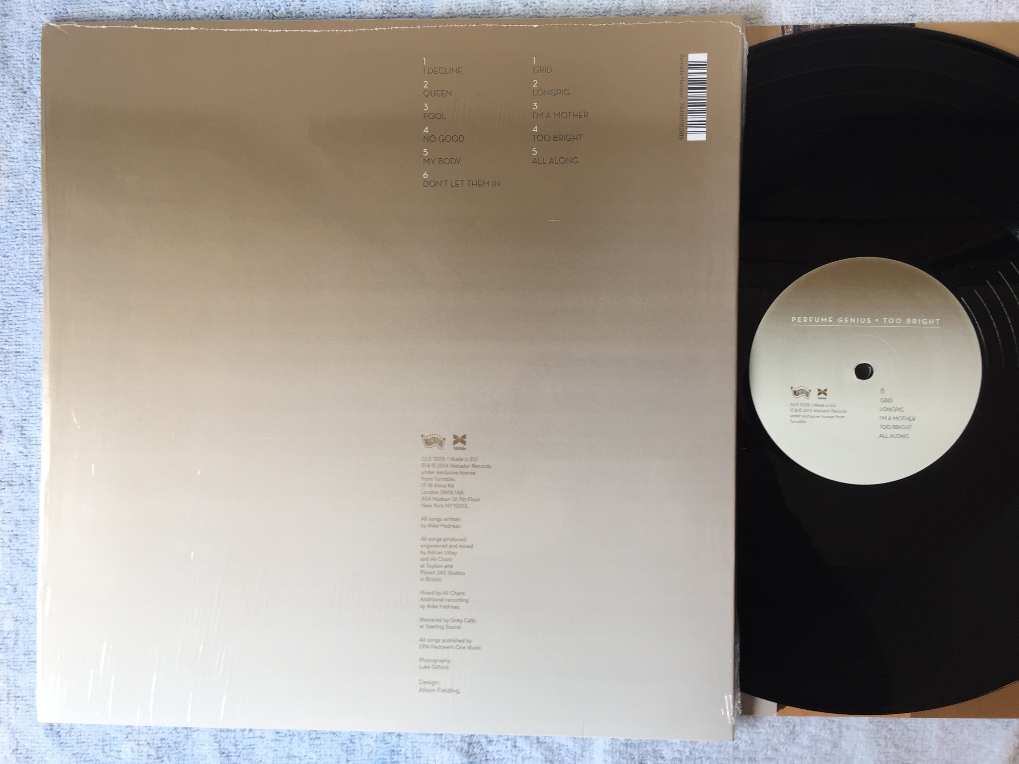 Omslagsbild för skivan PERFUME GENIUS too bright LP 2014 MATADOR OLE 1028-1