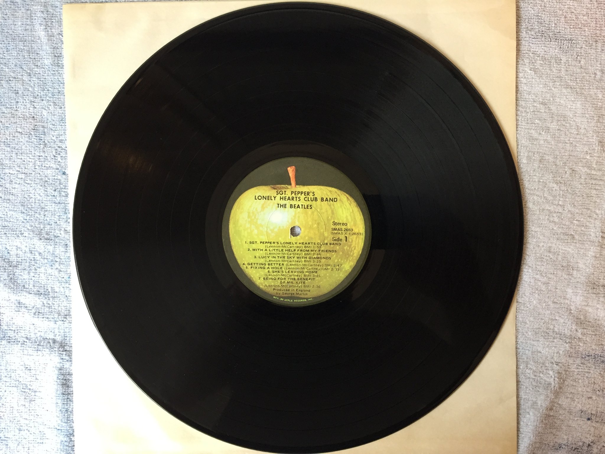 Omslagsbild för skivan THE BEATLES sgt Pepper's lonely heart club band LP APPLE SMAS-2653